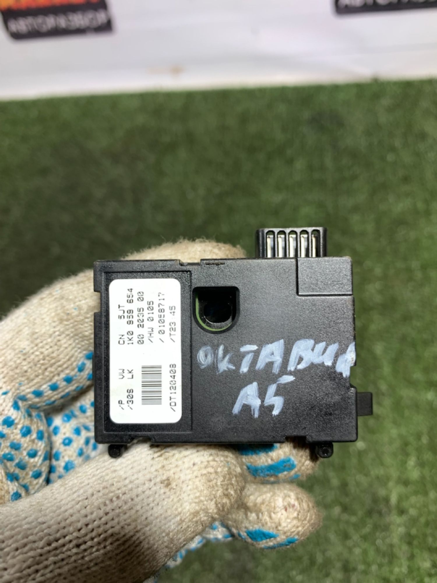 https://ycs.partsauto.market/partsauto-images/thmbs/userImages/7493bedda53ffbba18042670cc6fed05/part/a9a4a303-6010-441d-9dda-34b55e36a740_1738139671250.jpg