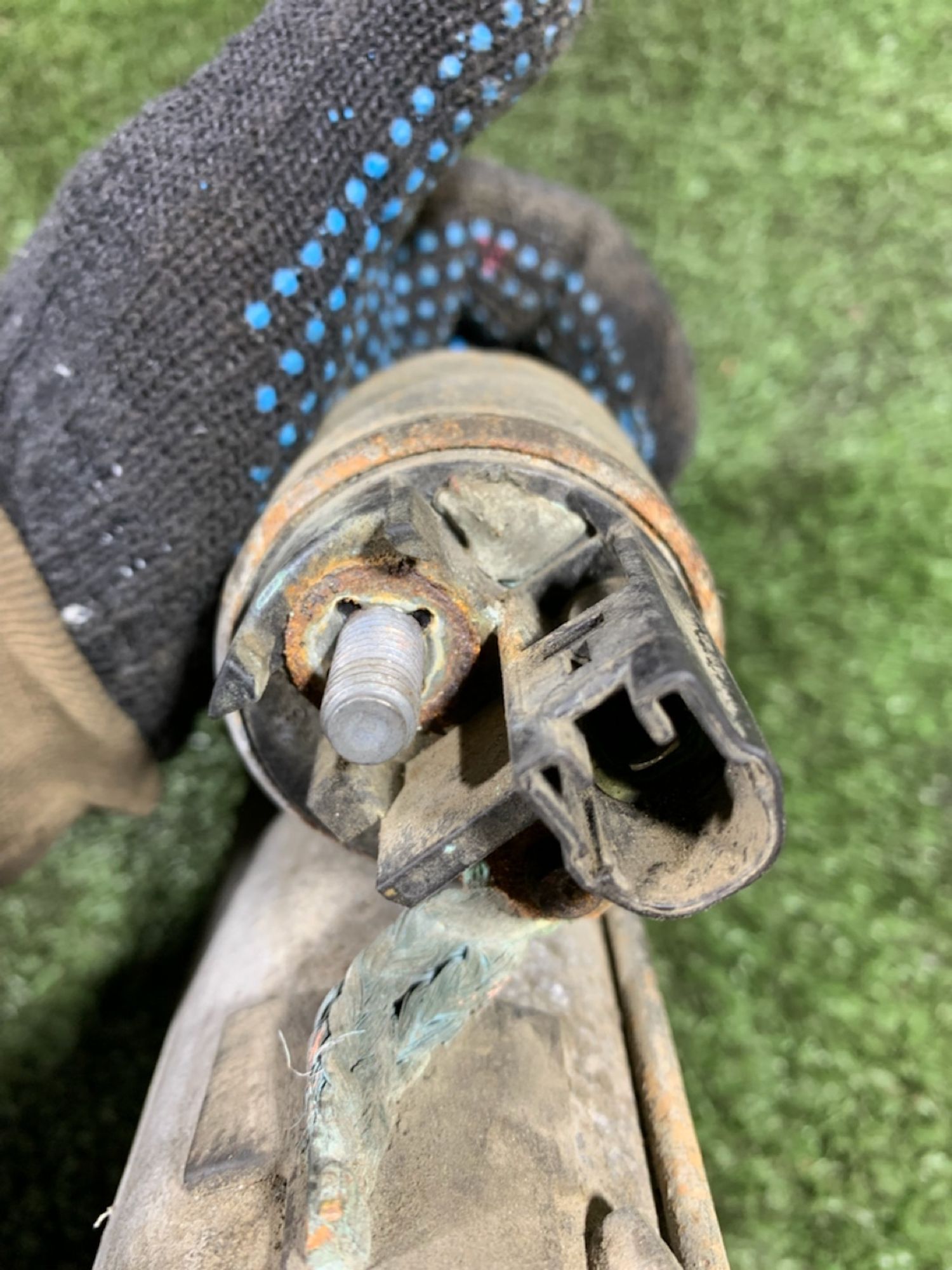 https://ycs.partsauto.market/partsauto-images/thmbs/userImages/7493bedda53ffbba18042670cc6fed05/part/a9d2821b-21cf-4139-a1f8-94d3e74e731c_1742826030215.jpg
