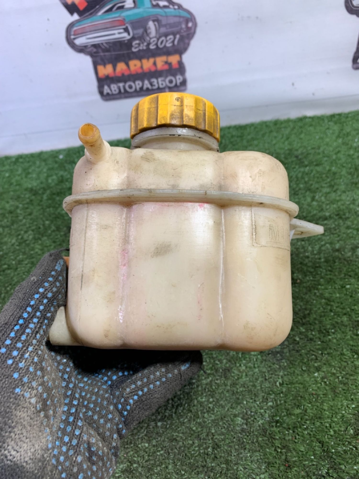 https://ycs.partsauto.market/partsauto-images/thmbs/userImages/7493bedda53ffbba18042670cc6fed05/part/aaca40ad-5de6-48ed-95f8-d5f65e07863a_1743689222104.jpg