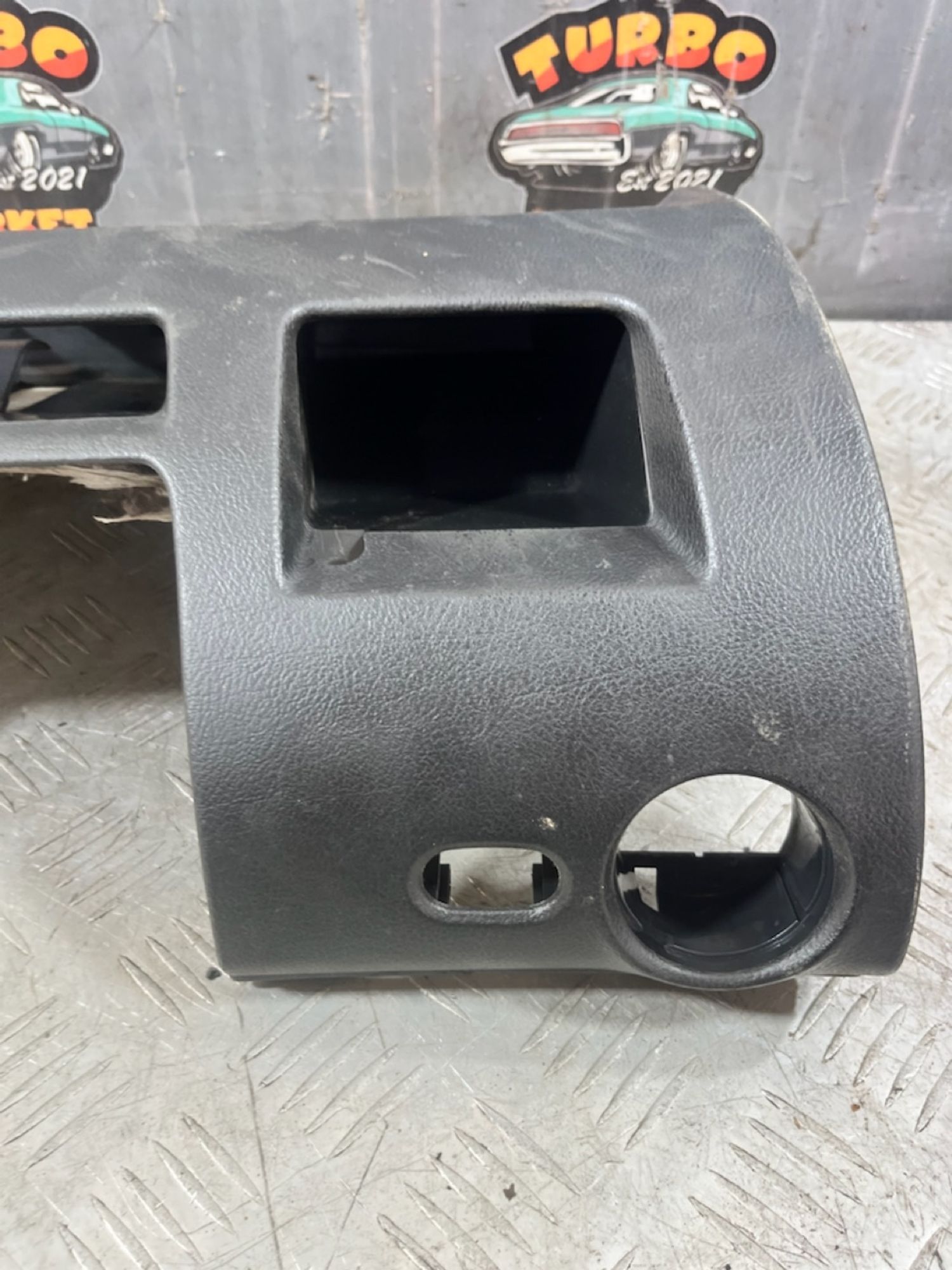 https://ycs.partsauto.market/partsauto-images/thmbs/userImages/7493bedda53ffbba18042670cc6fed05/part/ab687bca-b441-4775-bedd-4469b31bb2b8_1721302993243.jpg