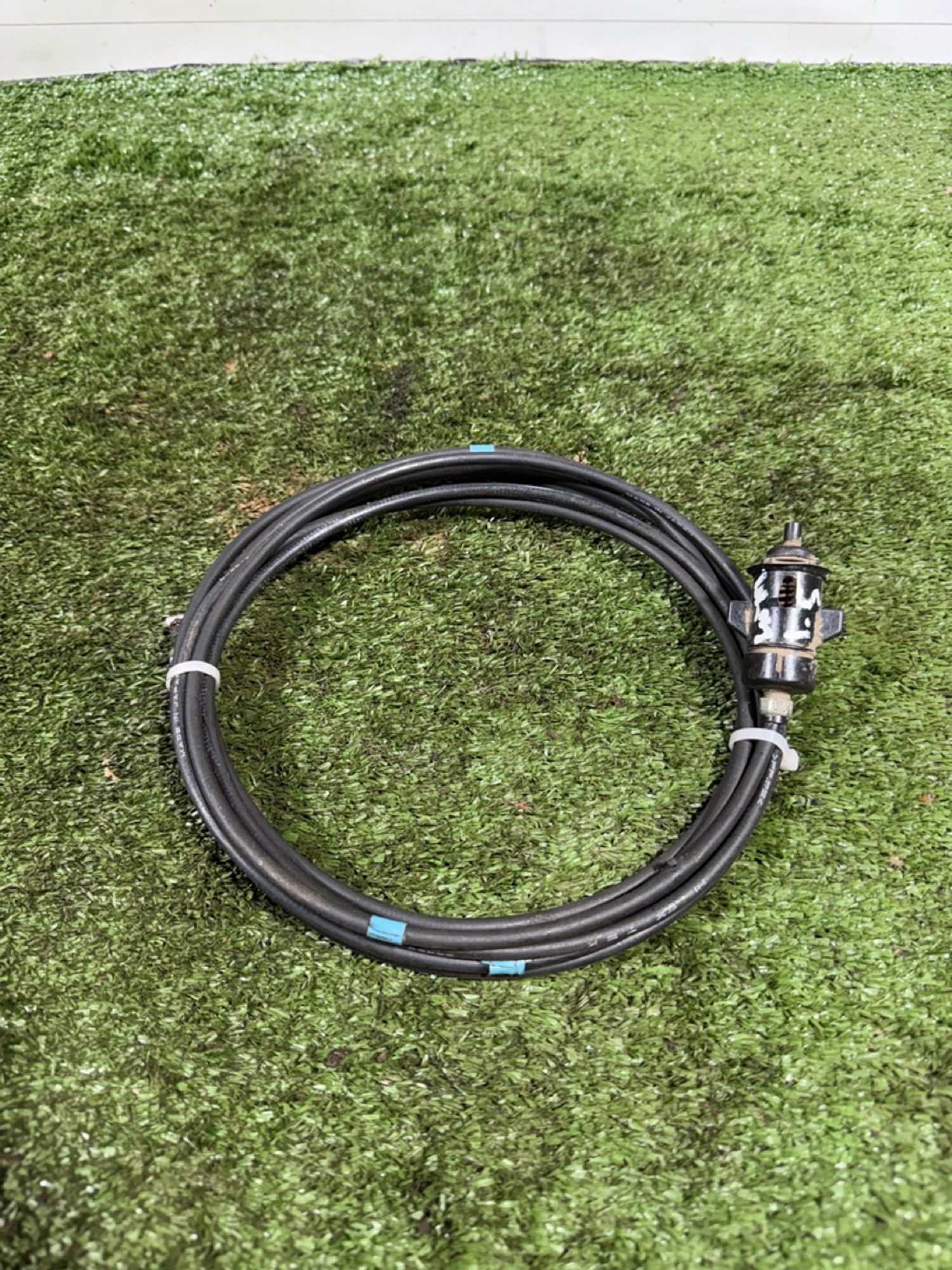 https://ycs.partsauto.market/partsauto-images/thmbs/userImages/7493bedda53ffbba18042670cc6fed05/part/ab9ae880-6106-47db-ac84-f9a5146be8d9_1740580201958.jpg
