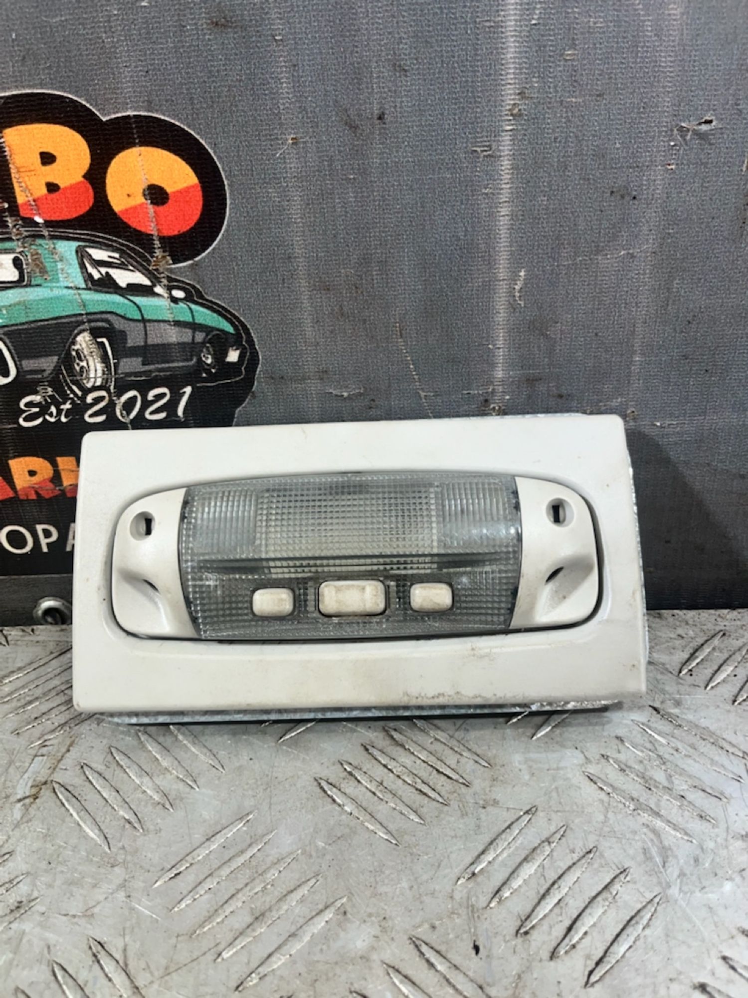 https://ycs.partsauto.market/partsauto-images/thmbs/userImages/7493bedda53ffbba18042670cc6fed05/part/ac8a5980-9292-412a-b8ec-ea5011dd54d6_1720703350761.jpg