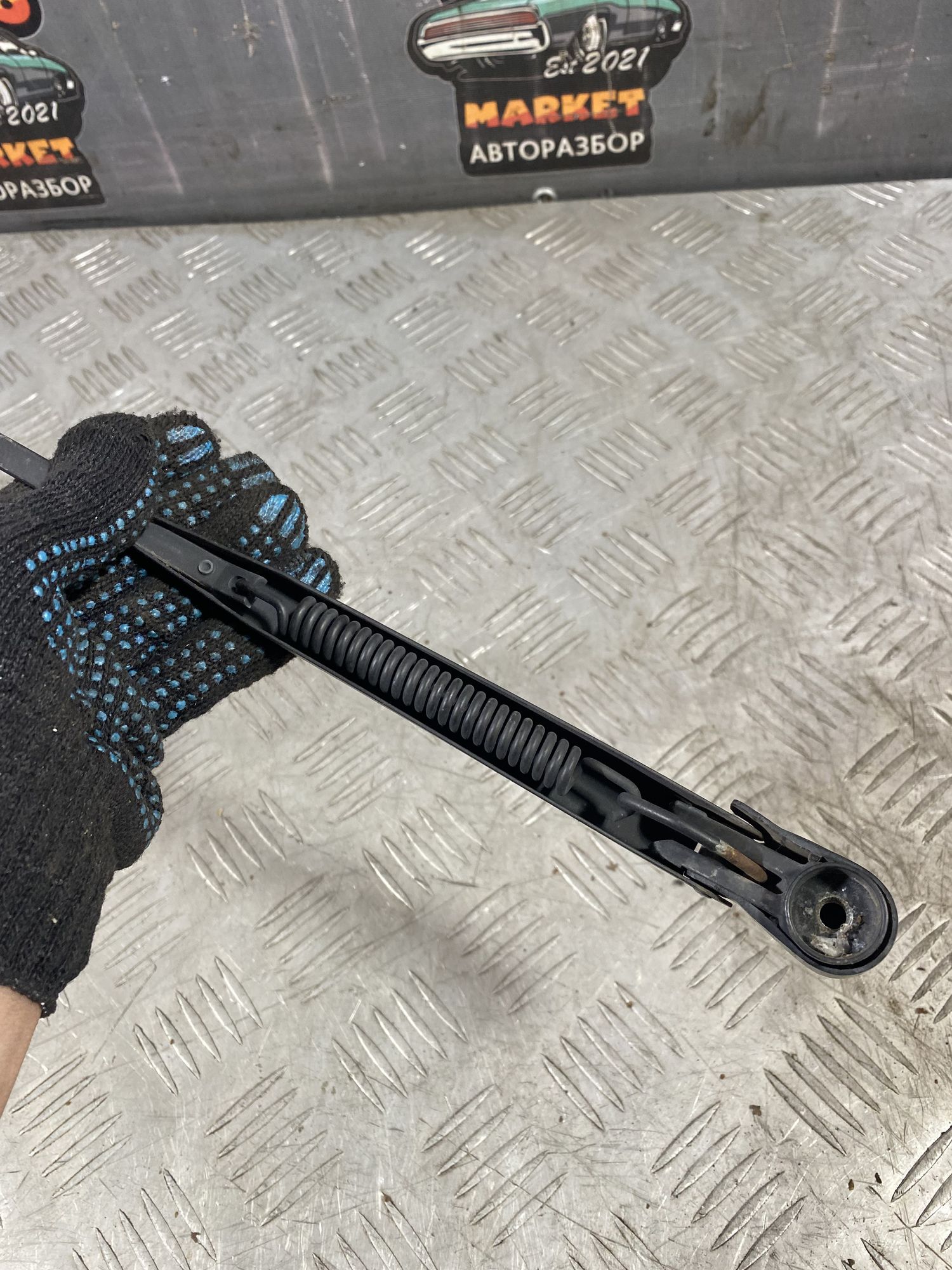 https://ycs.partsauto.market/partsauto-images/thmbs/userImages/7493bedda53ffbba18042670cc6fed05/part/ad780496-0cef-4d33-b4ec-d1398ddacbbd_1720101456057.jpg