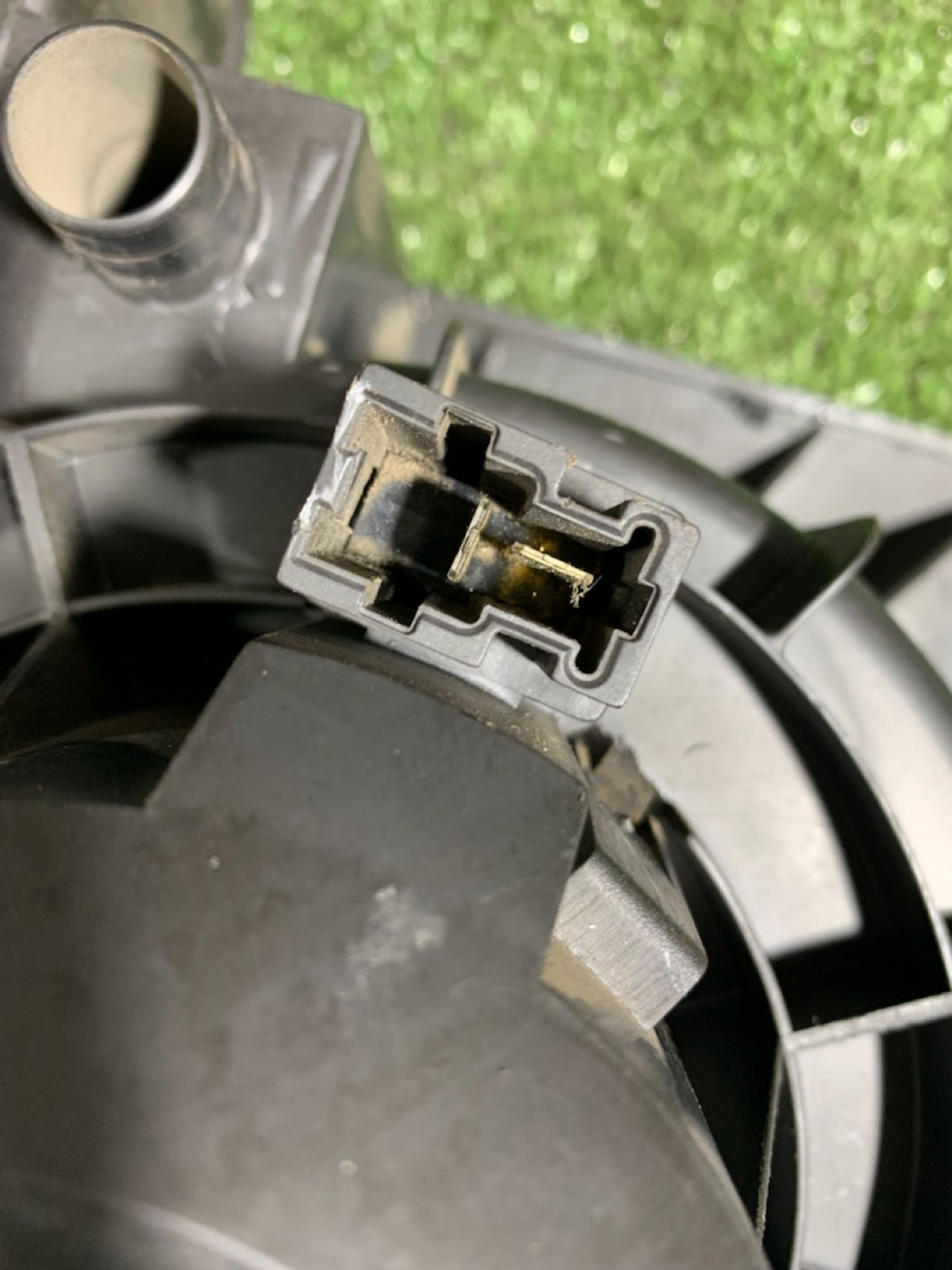 https://ycs.partsauto.market/partsauto-images/thmbs/userImages/7493bedda53ffbba18042670cc6fed05/part/ae02e069-7cfb-4a41-a602-25df211549a3_1731330004437.jpg