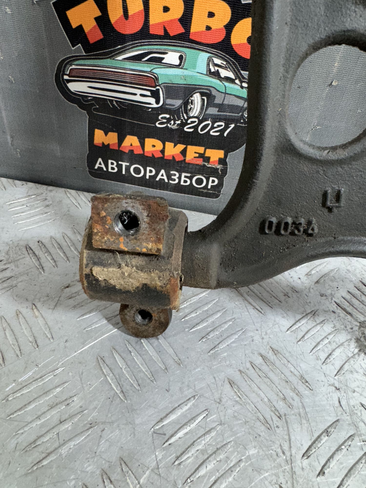 https://ycs.partsauto.market/partsauto-images/thmbs/userImages/7493bedda53ffbba18042670cc6fed05/part/ae7d3541-7e5b-4dd8-ac68-51813f5cbf98_1718197509359.jpg