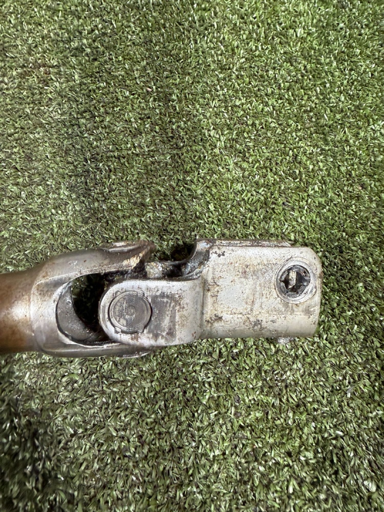 https://ycs.partsauto.market/partsauto-images/thmbs/userImages/7493bedda53ffbba18042670cc6fed05/part/aebd64cc-a377-42c4-ae95-8483c3df5b58_1737638374425.jpg
