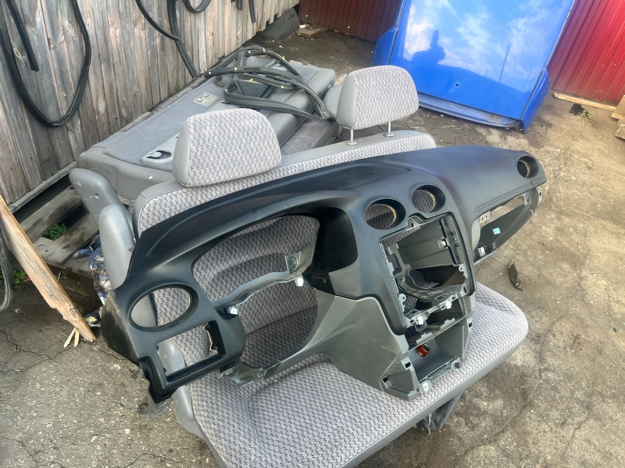 https://ycs.partsauto.market/partsauto-images/thmbs/userImages/7493bedda53ffbba18042670cc6fed05/part/aee611f8-ef6c-44dc-b776-1479c0a6e9da_1721220426961.jpg