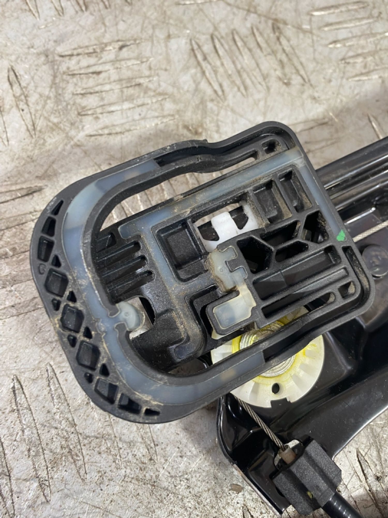 https://ycs.partsauto.market/partsauto-images/thmbs/userImages/7493bedda53ffbba18042670cc6fed05/part/af3b2e81-275a-4768-945e-d6888a7d0ee2_1724085056698.jpg