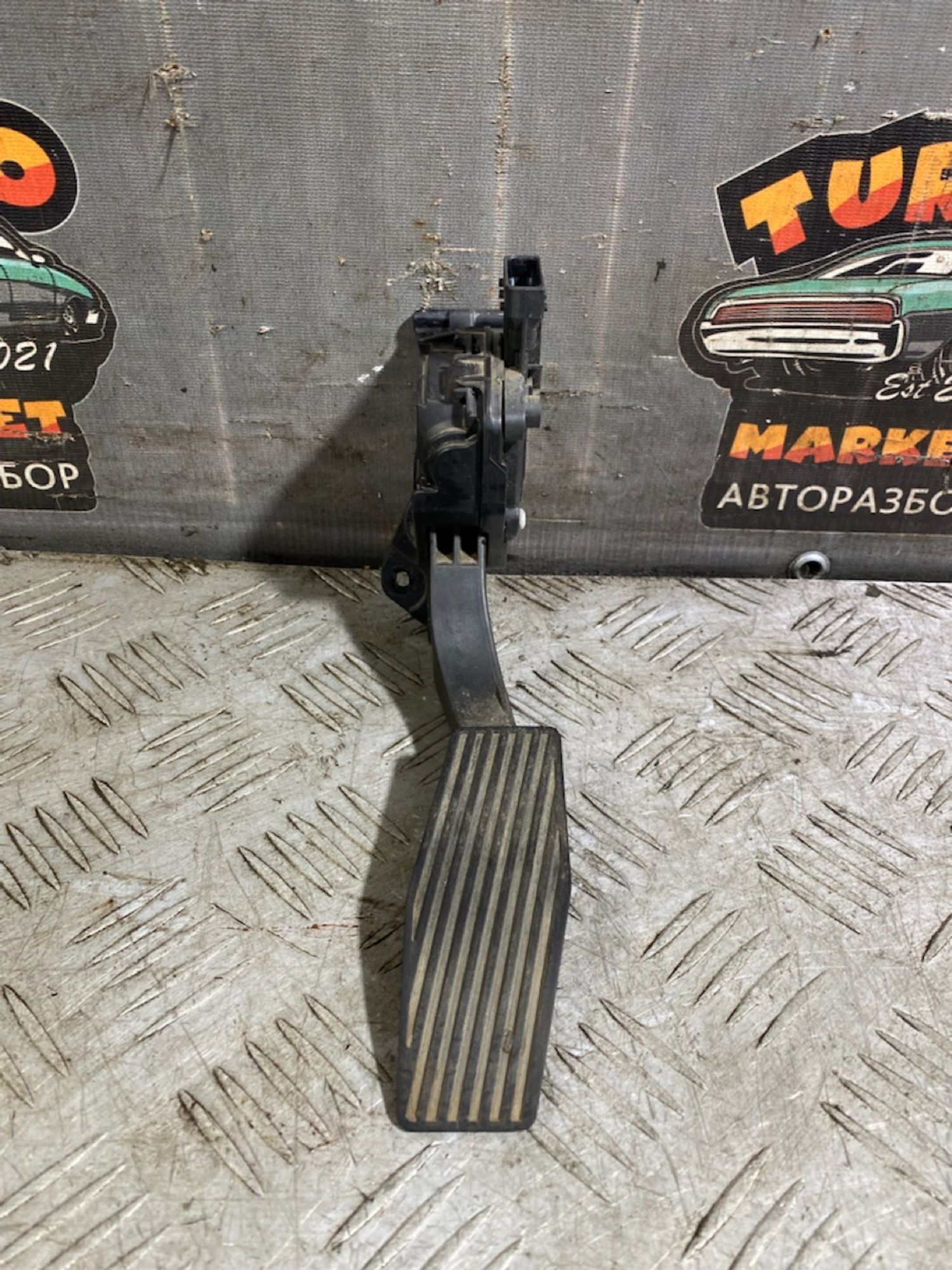 https://ycs.partsauto.market/partsauto-images/thmbs/userImages/7493bedda53ffbba18042670cc6fed05/part/af738562-c9b7-40e6-93f4-3b1f1a7ab5b5_1728560634901.jpg