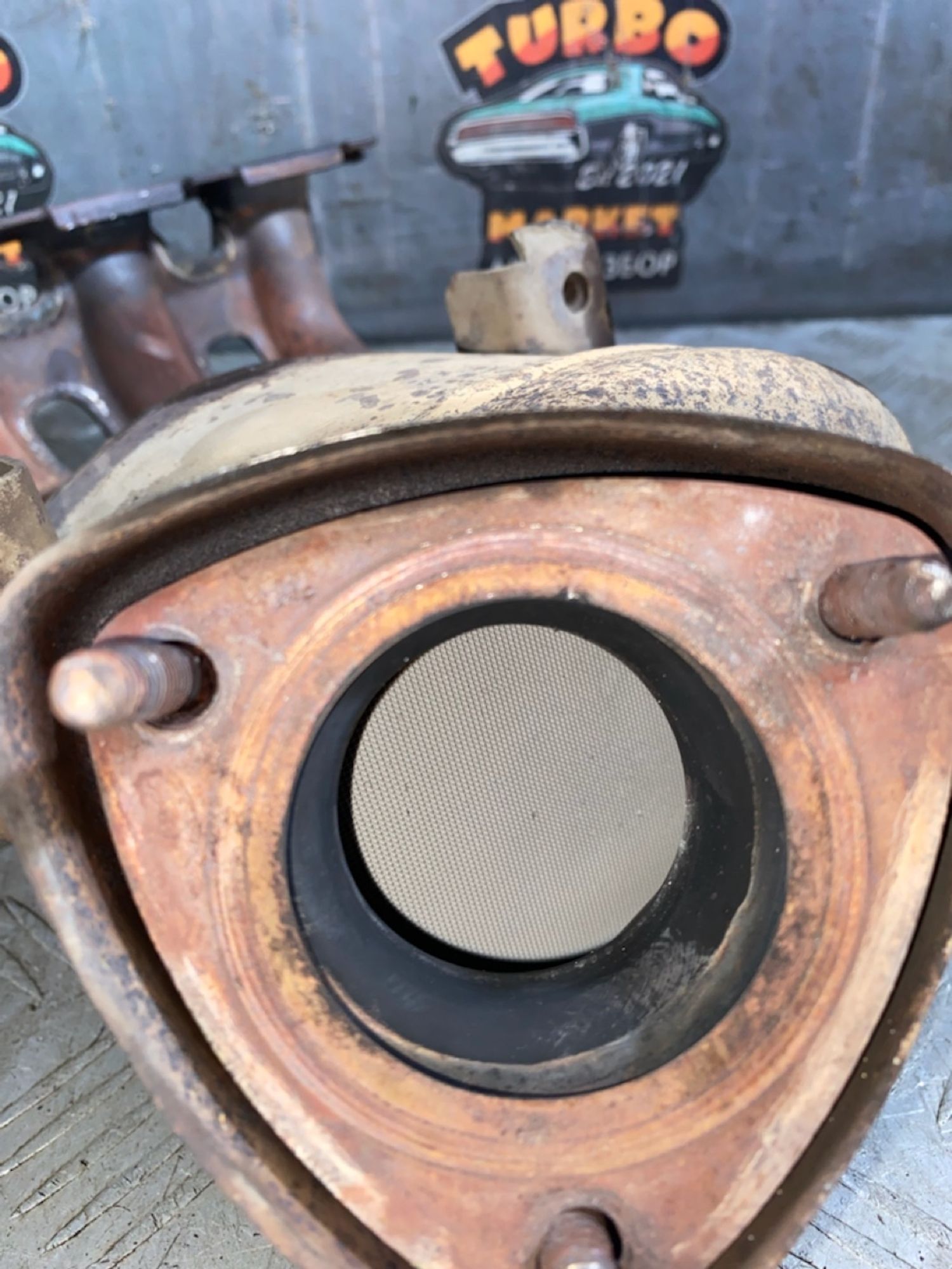 https://ycs.partsauto.market/partsauto-images/thmbs/userImages/7493bedda53ffbba18042670cc6fed05/part/af951bec-a354-490f-ac80-d81d5688ad46_1729097308435.jpg