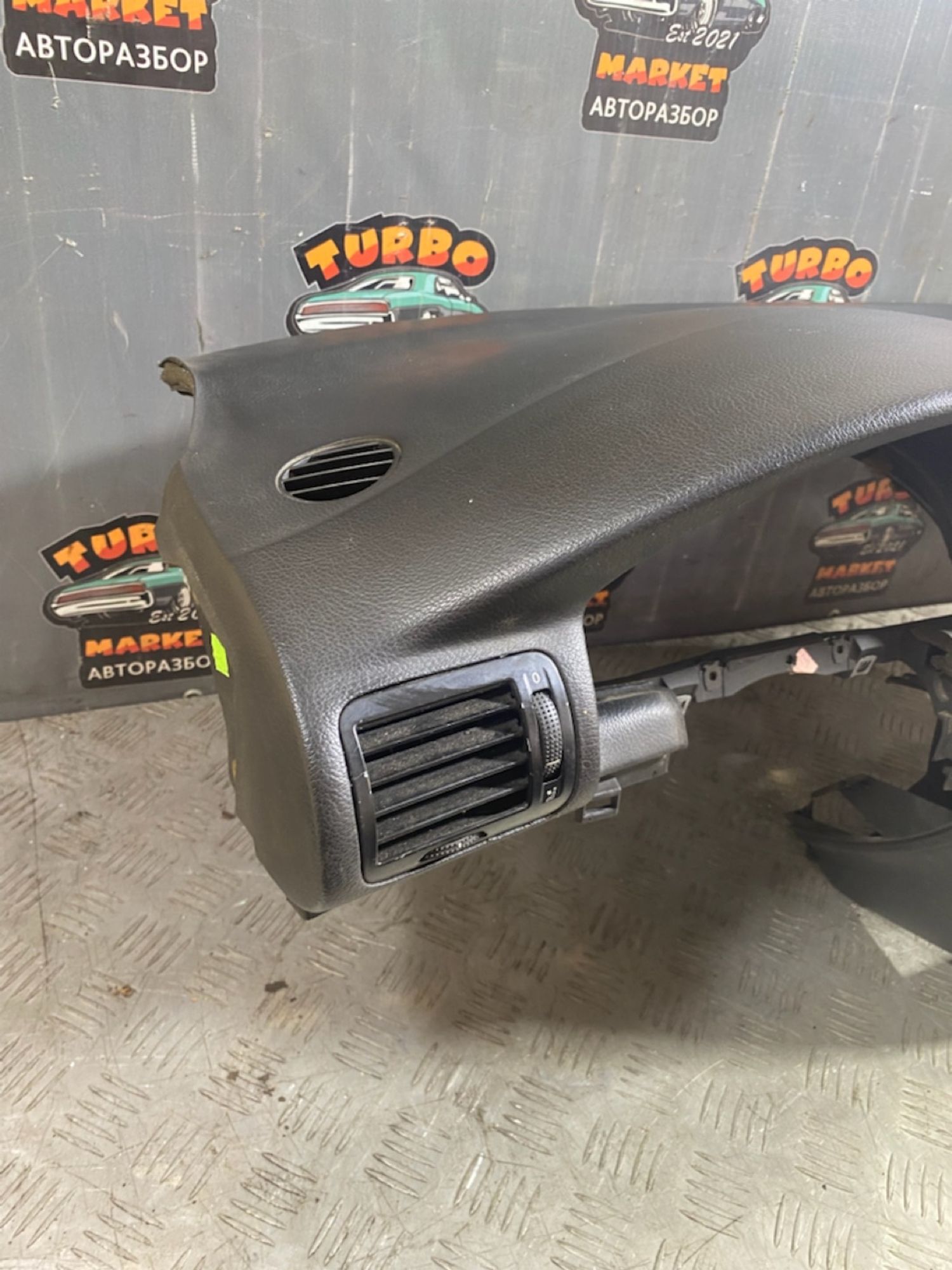 https://ycs.partsauto.market/partsauto-images/thmbs/userImages/7493bedda53ffbba18042670cc6fed05/part/b044ac8e-dd03-4831-92ac-bc4072580c99_1721458166640.jpg