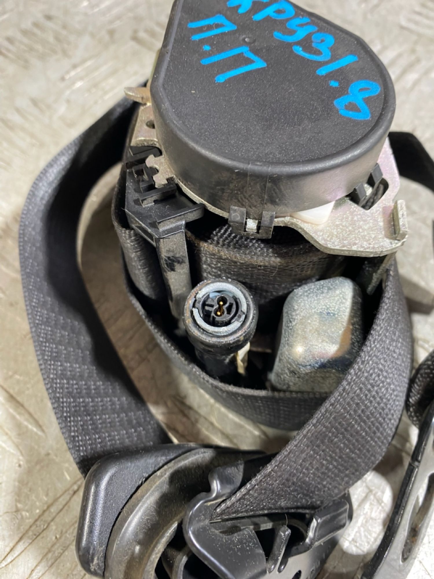 https://ycs.partsauto.market/partsauto-images/thmbs/userImages/7493bedda53ffbba18042670cc6fed05/part/b0e1ded1-591d-4b6d-b088-91d4659e483d_1729002689761.jpg