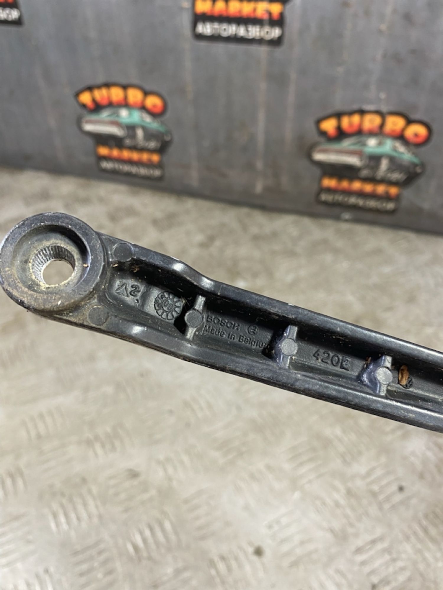 https://ycs.partsauto.market/partsauto-images/thmbs/userImages/7493bedda53ffbba18042670cc6fed05/part/b11b3ba8-389e-4ecd-85a7-5e4aa5f0c85c_1725288033201.jpg