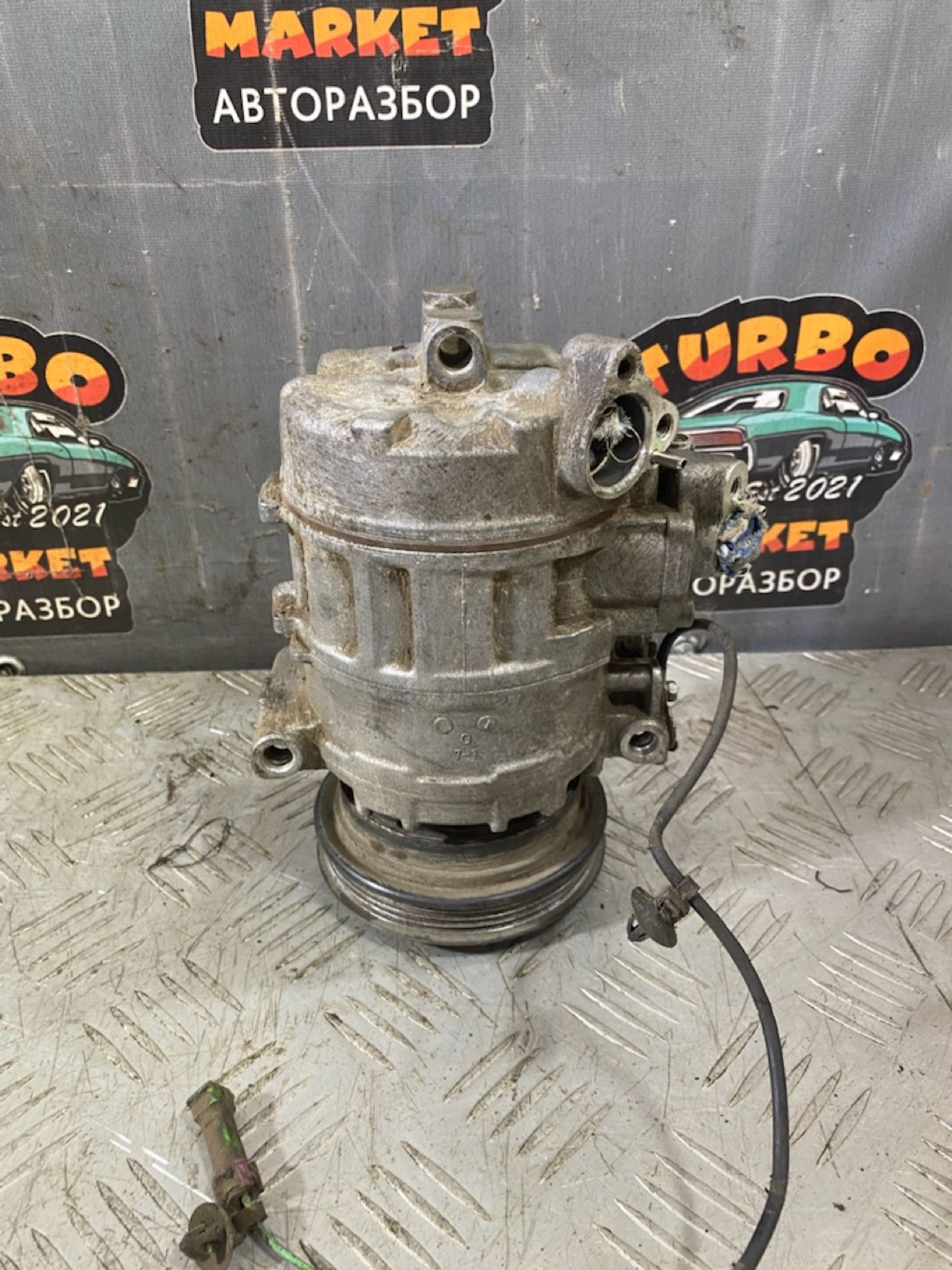 https://ycs.partsauto.market/partsauto-images/thmbs/userImages/7493bedda53ffbba18042670cc6fed05/part/b54dc6e1-552b-4fd5-b465-7b2184f38688_1721415359650.jpg