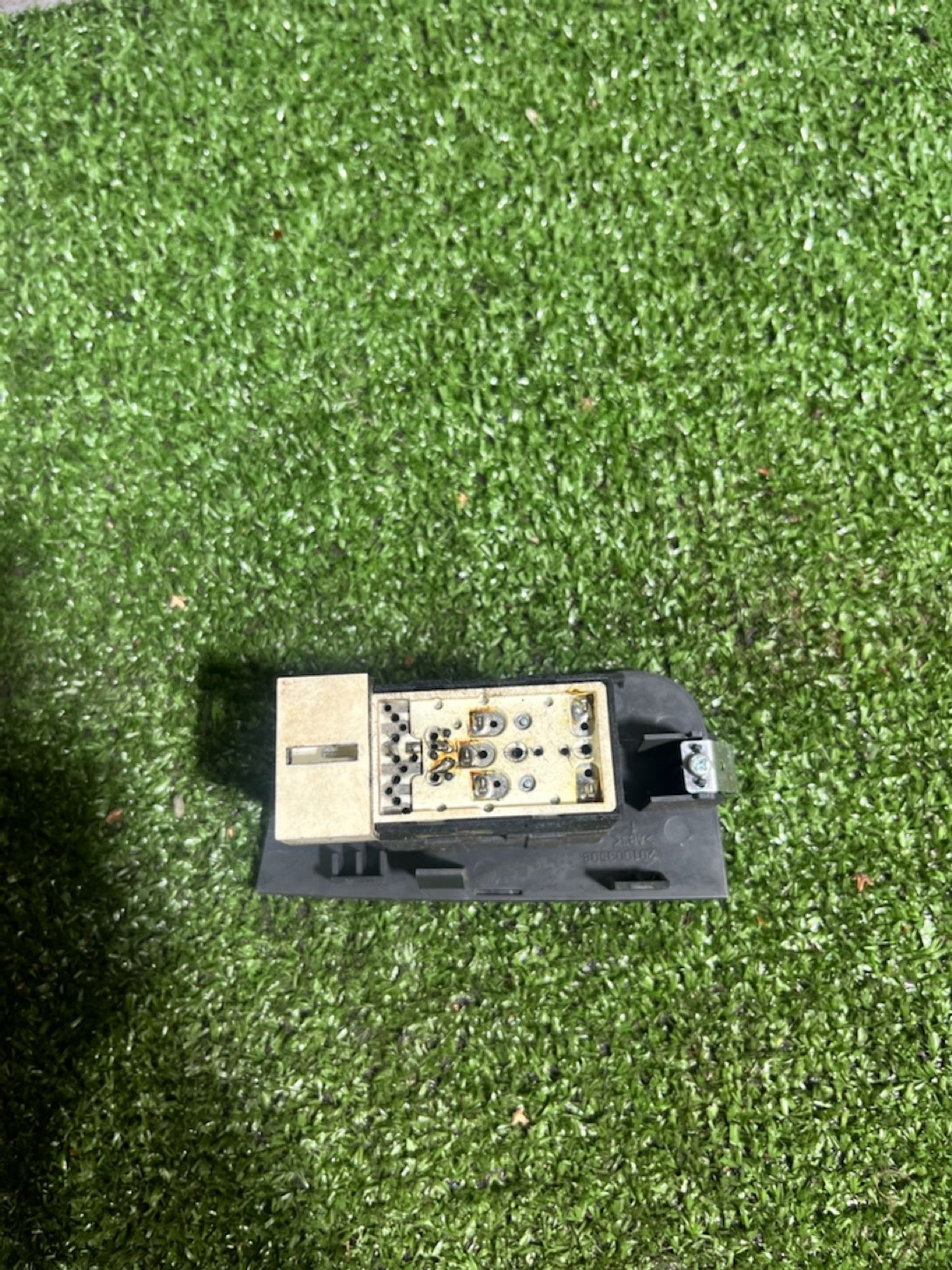 https://ycs.partsauto.market/partsauto-images/thmbs/userImages/7493bedda53ffbba18042670cc6fed05/part/b5aeb804-eab8-4edc-a8f4-fe7ce6ab56f6_1731566806100.jpg