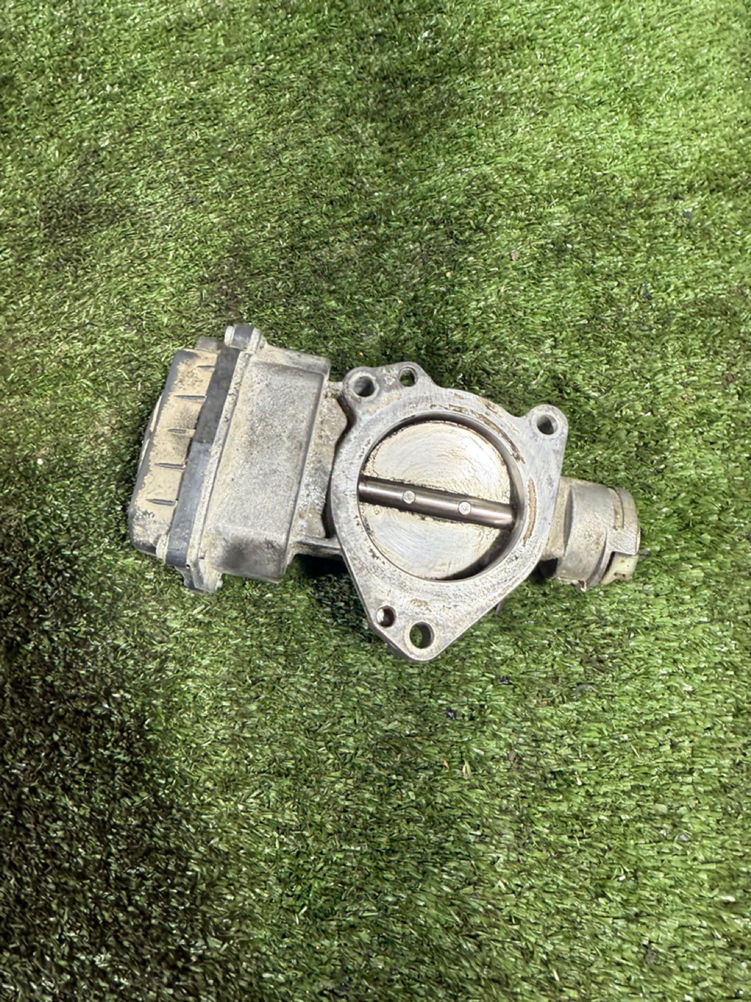 https://ycs.partsauto.market/partsauto-images/thmbs/userImages/7493bedda53ffbba18042670cc6fed05/part/b67ce8d9-23ca-4a1a-ad7f-d4a71b95f8f2_1741873619035.jpg