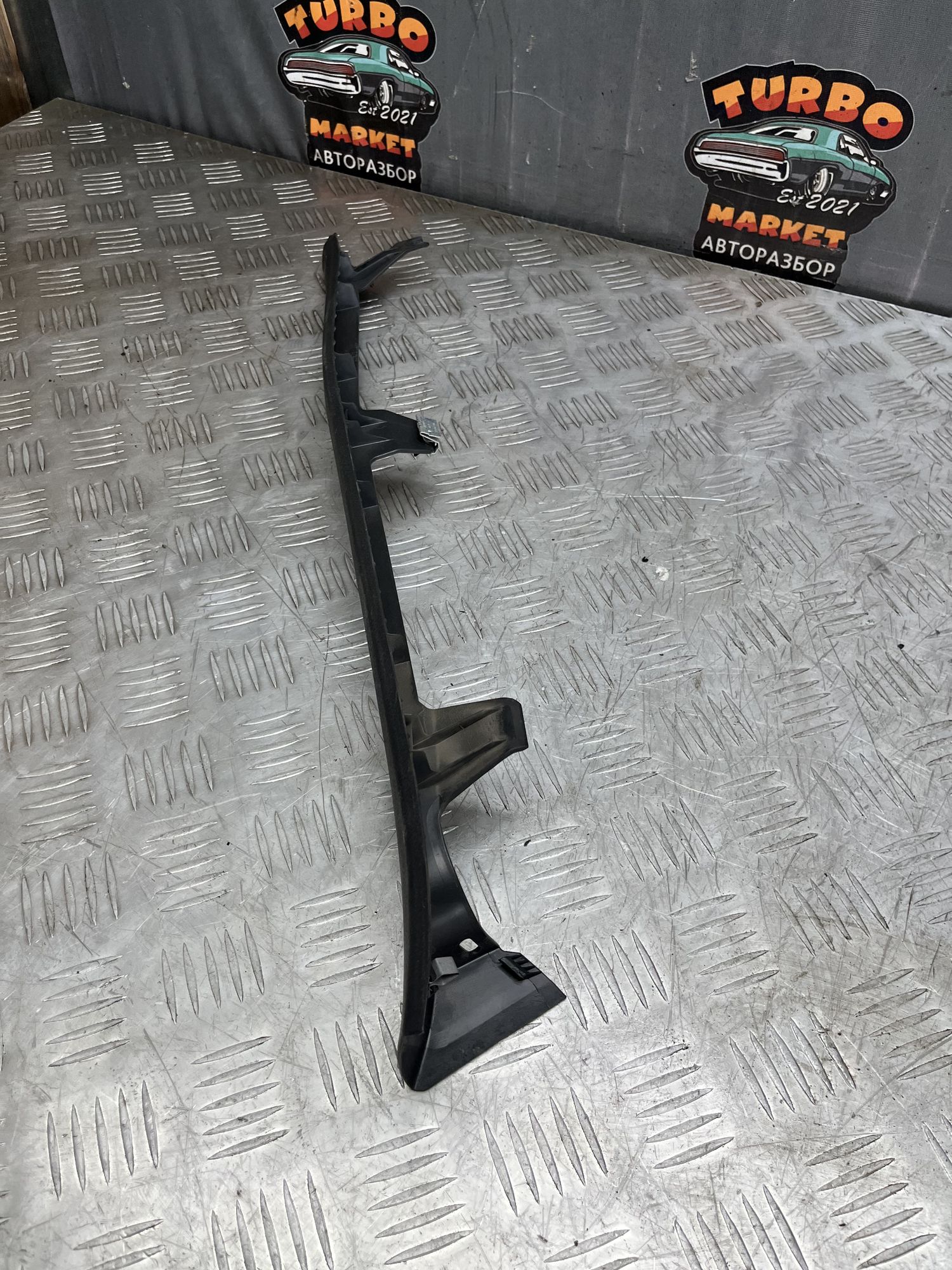https://ycs.partsauto.market/partsauto-images/thmbs/userImages/7493bedda53ffbba18042670cc6fed05/part/b7a5c6c6-01fd-4349-a48a-ee7784dcfc65_1717682919872.jpg
