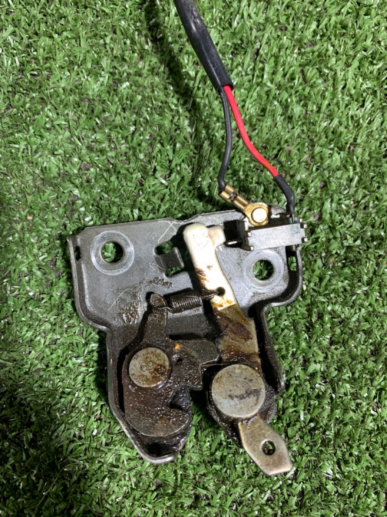 https://ycs.partsauto.market/partsauto-images/thmbs/userImages/7493bedda53ffbba18042670cc6fed05/part/b7fc1bc1-19c3-4cac-b77a-2dc45e649a62_1731324305018.jpg