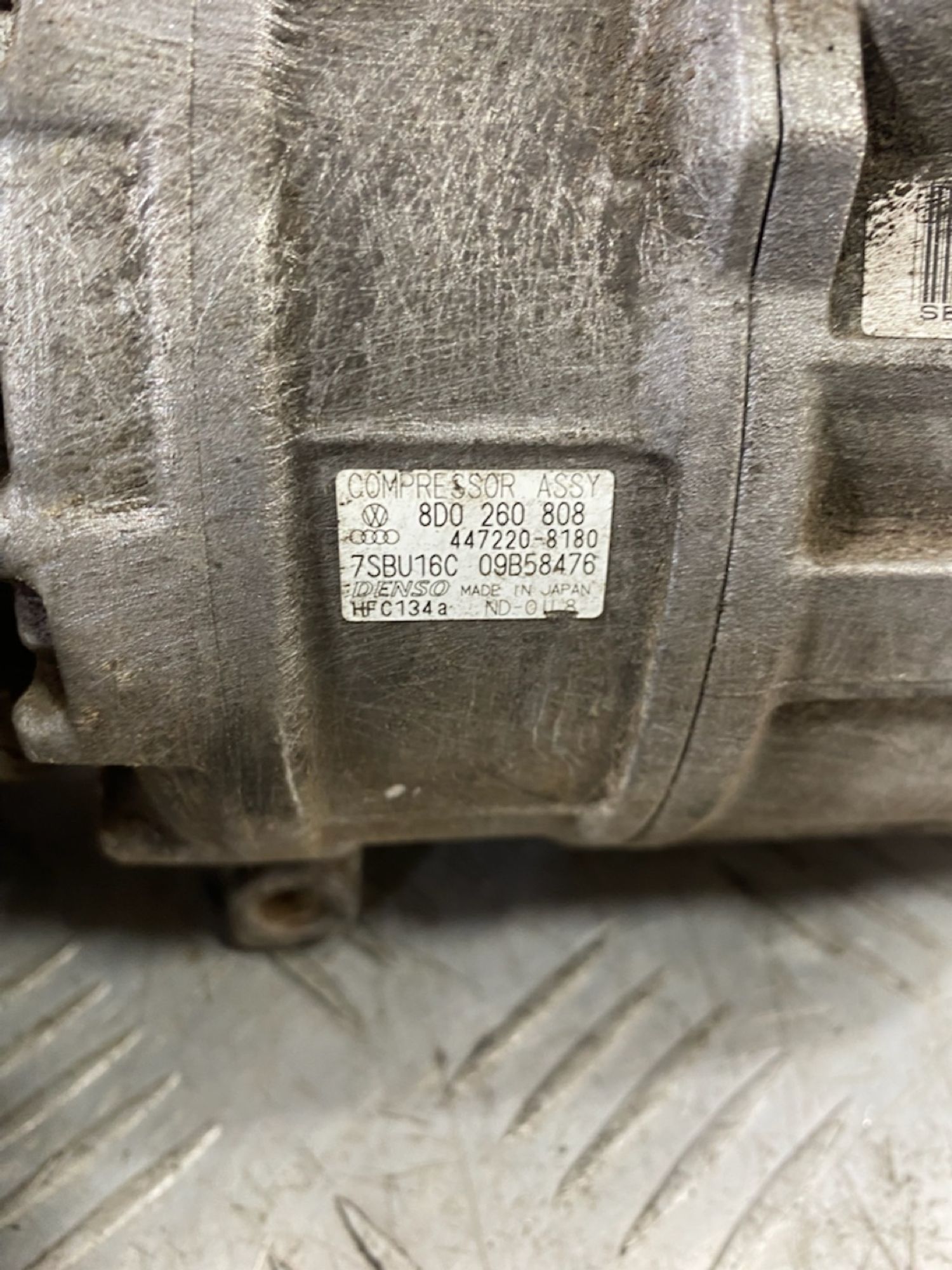 https://ycs.partsauto.market/partsauto-images/thmbs/userImages/7493bedda53ffbba18042670cc6fed05/part/b88b68ad-489c-42f5-b051-42ae2b421b01_1721415354403.jpg