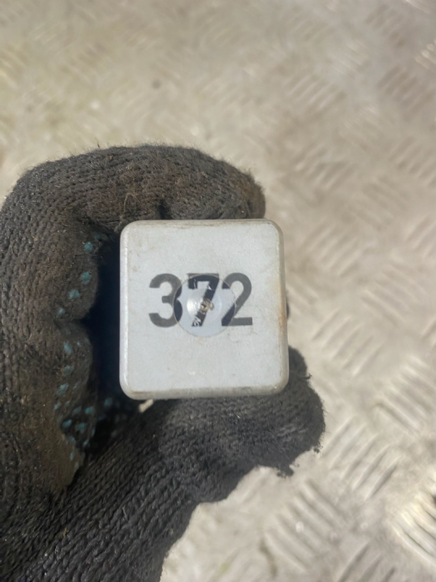 https://ycs.partsauto.market/partsauto-images/thmbs/userImages/7493bedda53ffbba18042670cc6fed05/part/b8e91720-f6ad-4b2a-9e73-e4165b5cdd8f_1721405864188.jpg