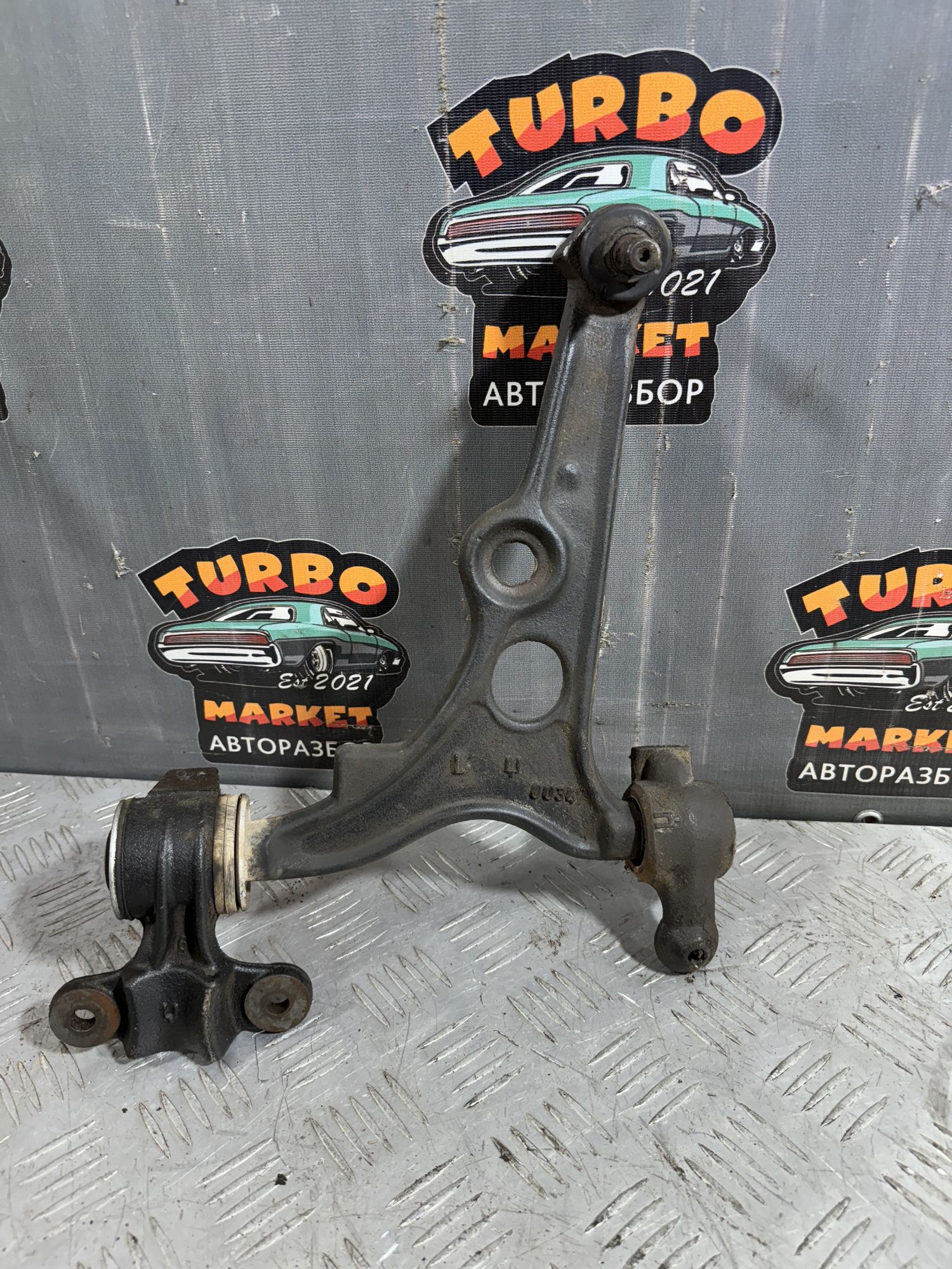 https://ycs.partsauto.market/partsauto-images/thmbs/userImages/7493bedda53ffbba18042670cc6fed05/part/baa74eb8-8e48-43d7-ae88-63531e27d8f9_1718197515243.jpg