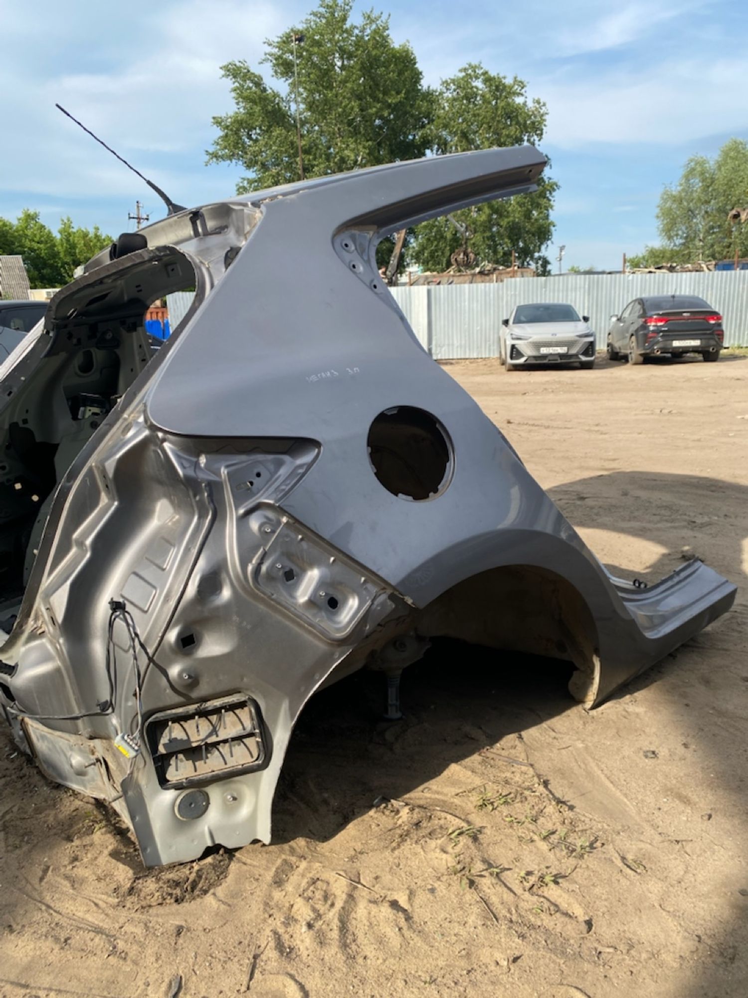 https://ycs.partsauto.market/partsauto-images/thmbs/userImages/7493bedda53ffbba18042670cc6fed05/part/bb28f526-36a3-495a-9b5b-9a6e73b63ca1_1748868810162.jpg