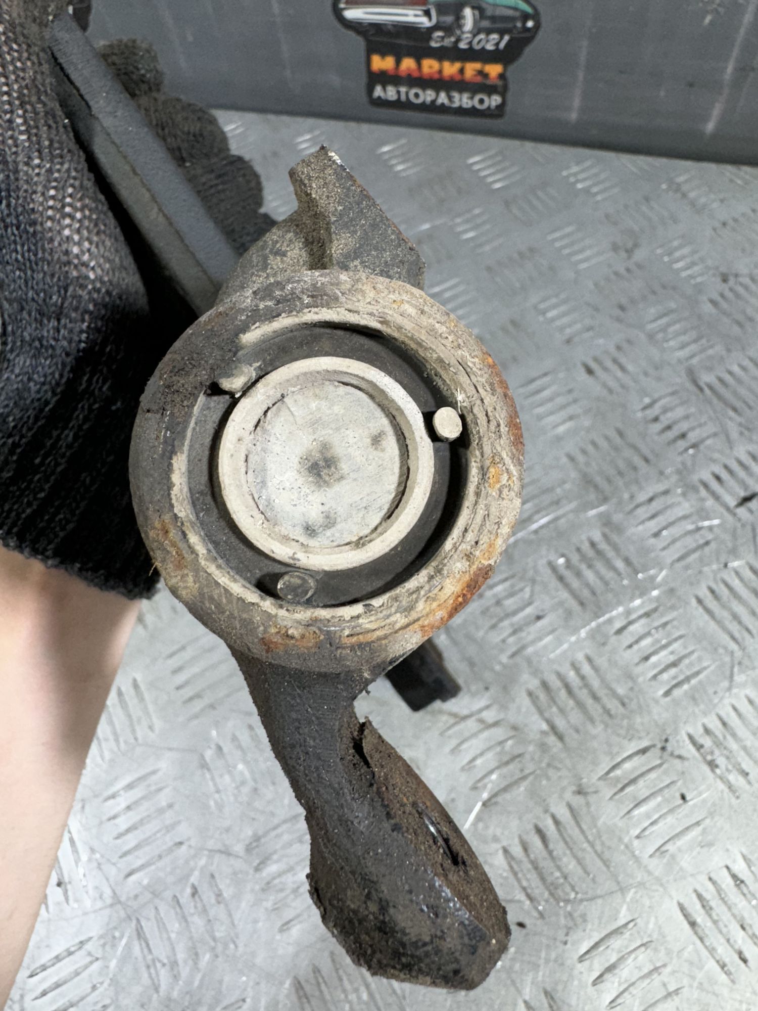 https://ycs.partsauto.market/partsauto-images/thmbs/userImages/7493bedda53ffbba18042670cc6fed05/part/bcb622ce-50fb-4af3-91cd-7828cd9d288e_1718197506543.jpg