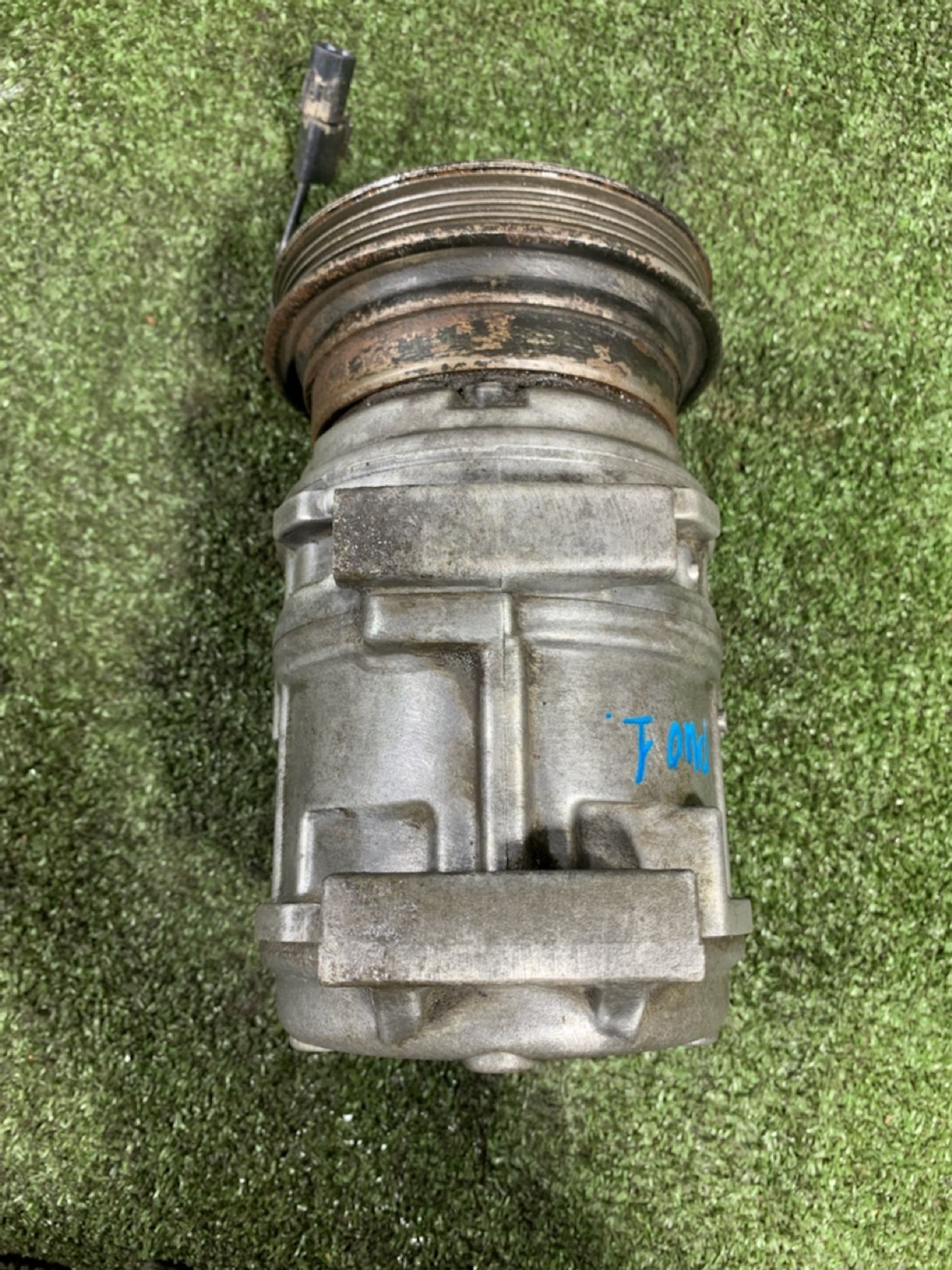 https://ycs.partsauto.market/partsauto-images/thmbs/userImages/7493bedda53ffbba18042670cc6fed05/part/bd348fd0-281c-4f87-9a60-ec0982969705_1734517896634.jpg
