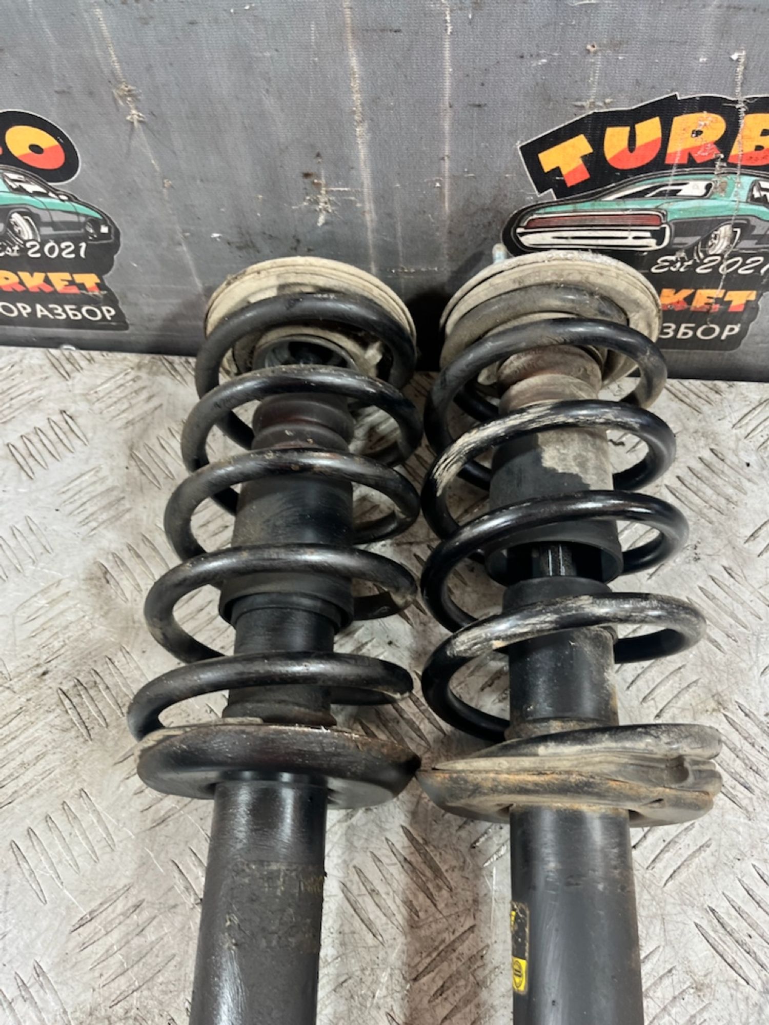 https://ycs.partsauto.market/partsauto-images/thmbs/userImages/7493bedda53ffbba18042670cc6fed05/part/bd98e74f-9e35-4624-b0a0-adc4ebf07a8e_1721323701216.jpg