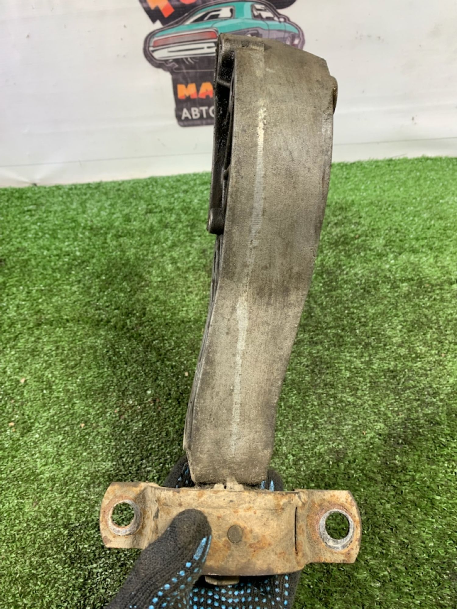 https://ycs.partsauto.market/partsauto-images/thmbs/userImages/7493bedda53ffbba18042670cc6fed05/part/bee7ea28-698d-4b1c-bef2-26d89c76e59e_1743000980077.jpg