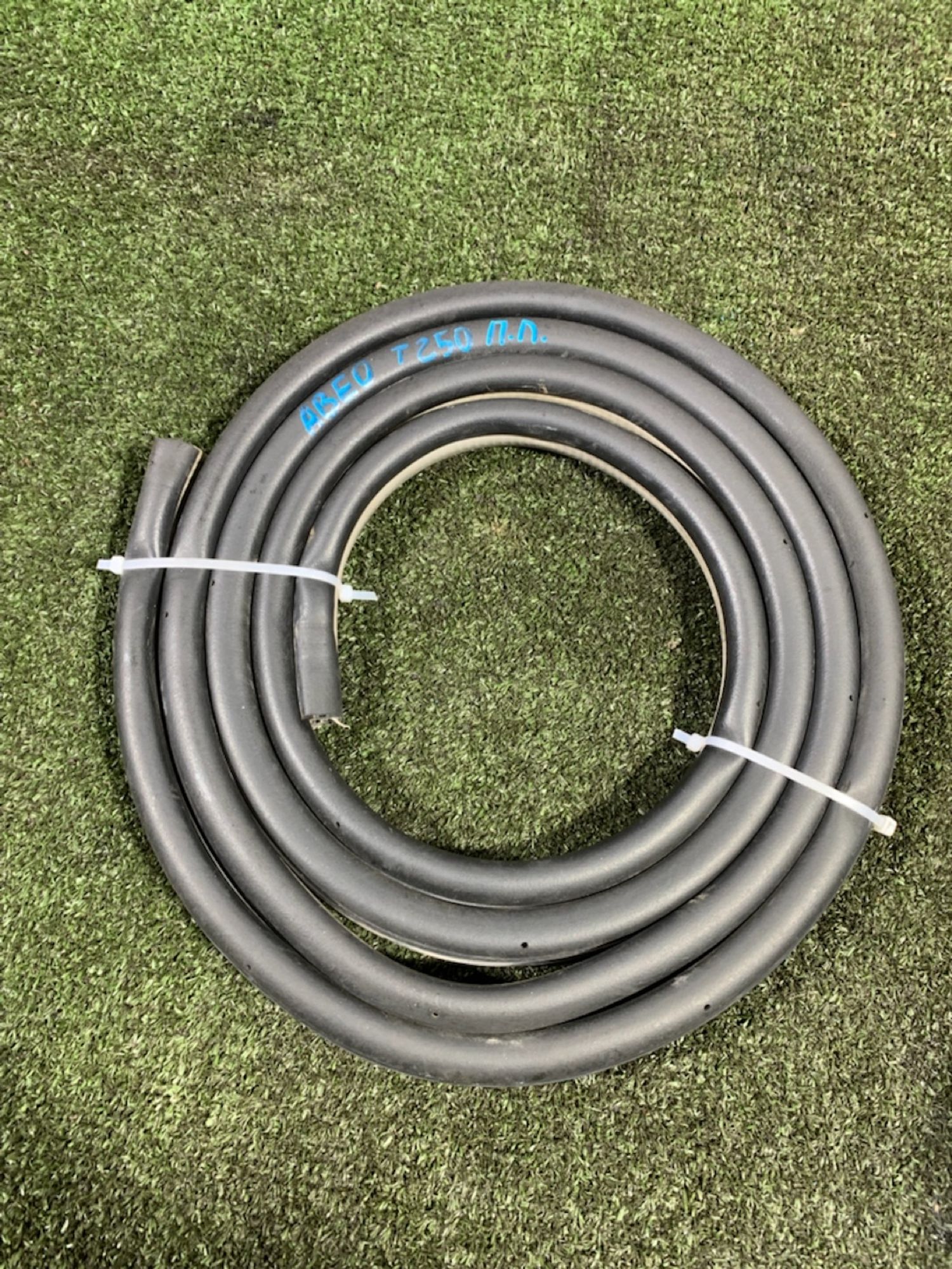 https://ycs.partsauto.market/partsauto-images/thmbs/userImages/7493bedda53ffbba18042670cc6fed05/part/bef3ac04-b458-411c-bcf9-fb1626842eef_1732110151359.jpg
