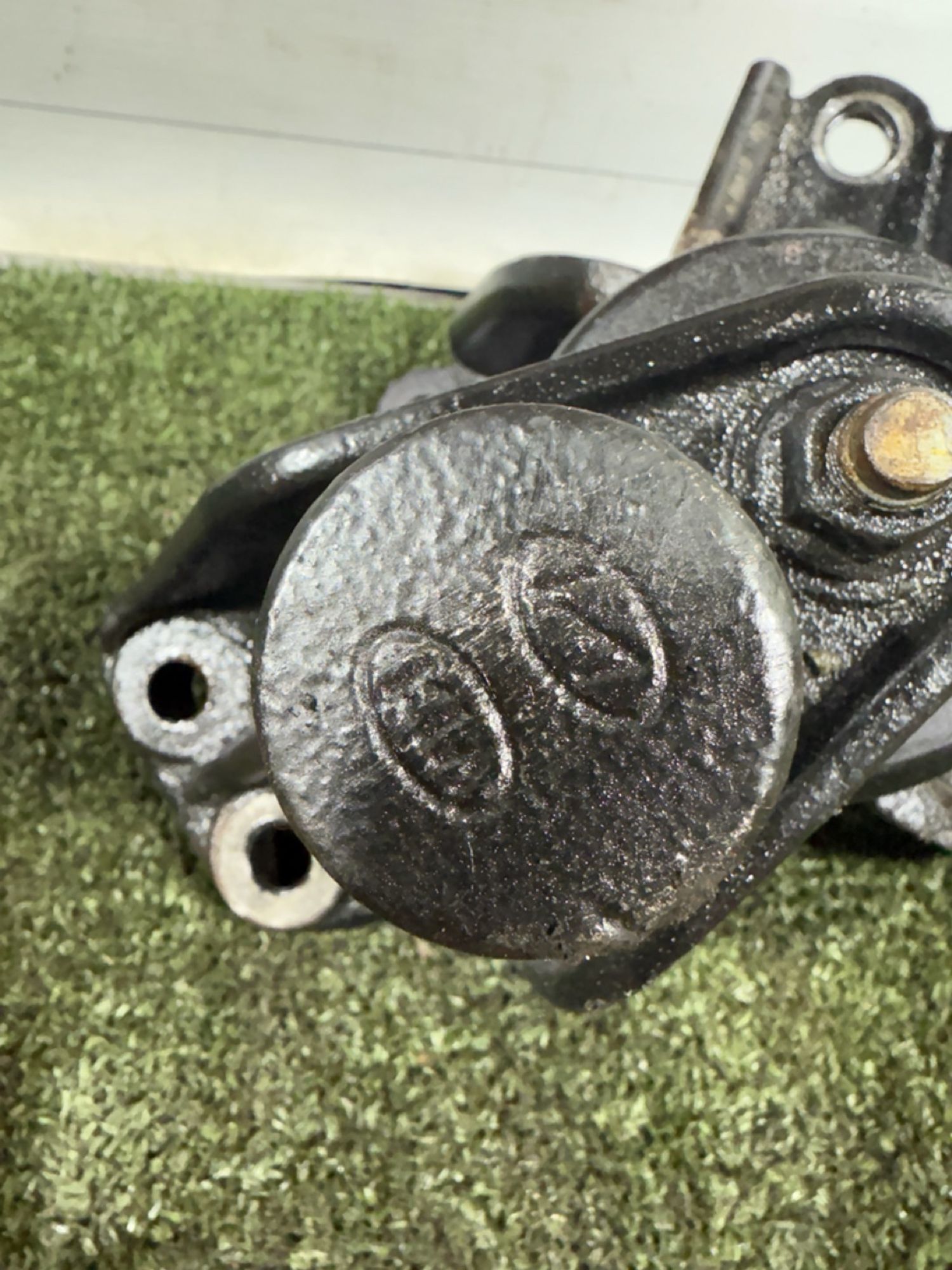 https://ycs.partsauto.market/partsauto-images/thmbs/userImages/7493bedda53ffbba18042670cc6fed05/part/c4206271-4466-4d38-840e-e12c56ed993f_1739947076749.jpg