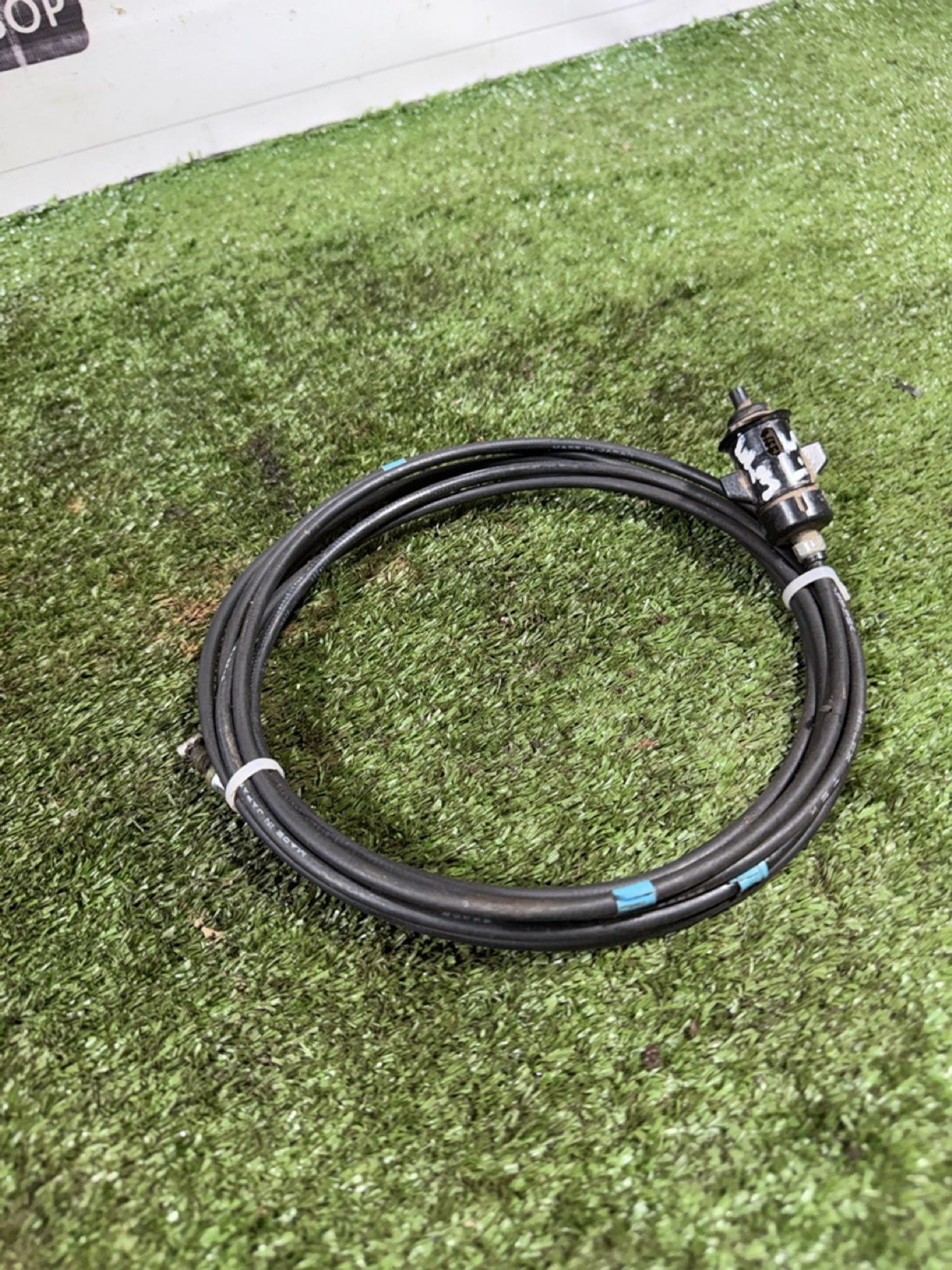 https://ycs.partsauto.market/partsauto-images/thmbs/userImages/7493bedda53ffbba18042670cc6fed05/part/c5ae3f2e-d4b1-4806-b782-a8c28e6aeaf1_1740581403479.jpg