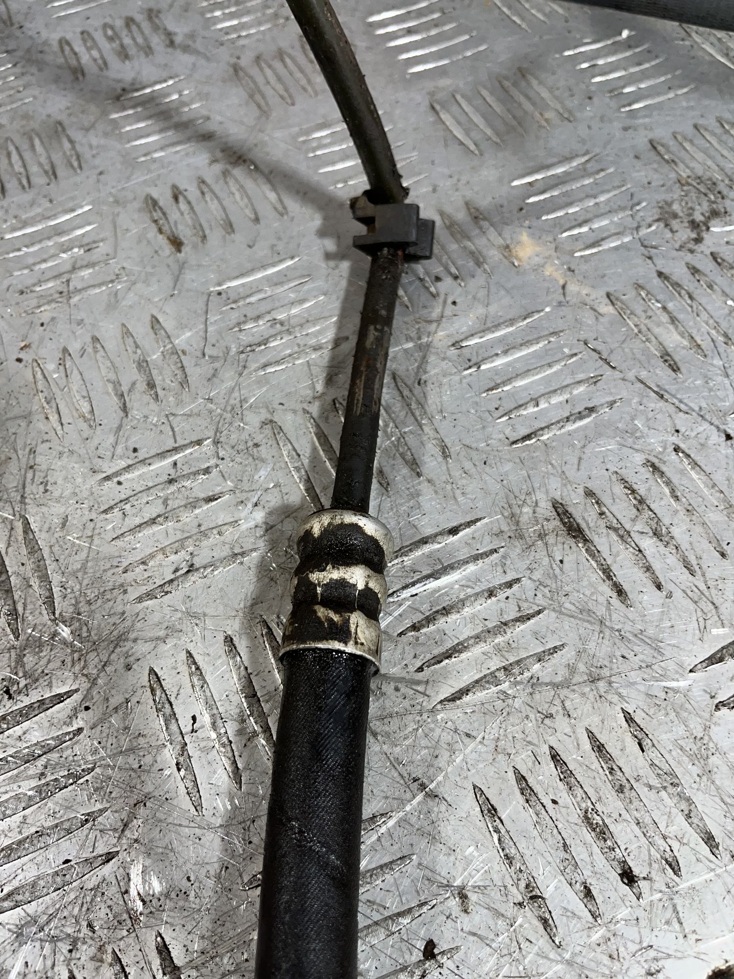 https://ycs.partsauto.market/partsauto-images/thmbs/userImages/7493bedda53ffbba18042670cc6fed05/part/c646e31c-a5b7-4251-aa6c-a6deb9aa34f5_1718283213766.jpg