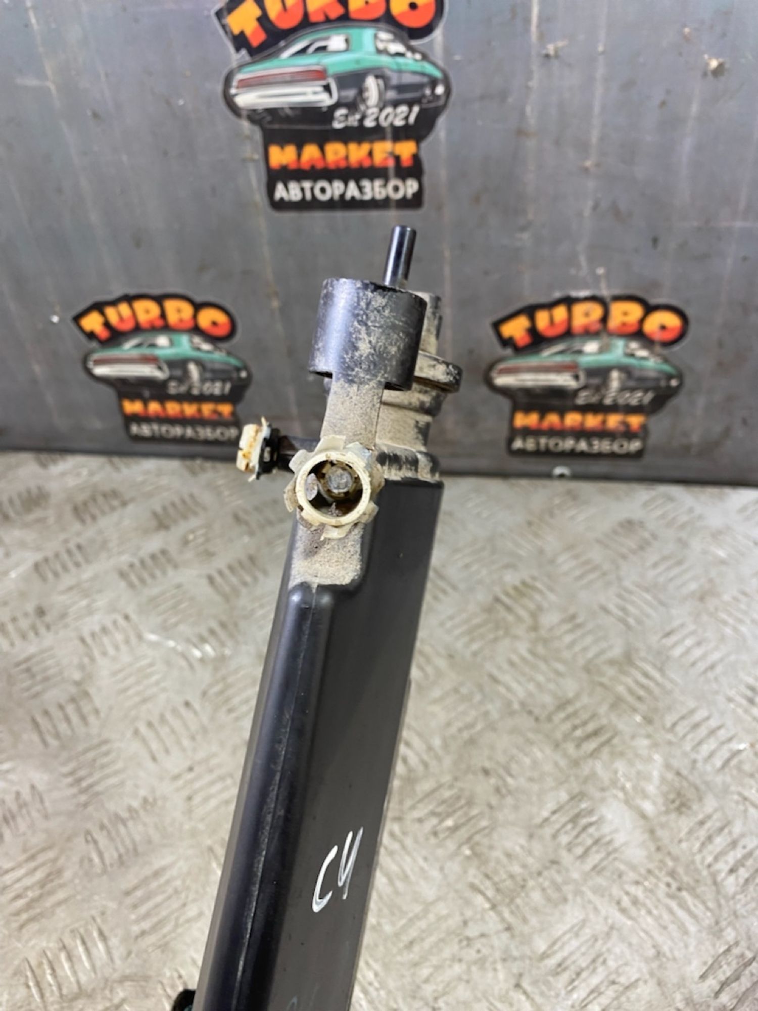https://ycs.partsauto.market/partsauto-images/thmbs/userImages/7493bedda53ffbba18042670cc6fed05/part/c7629f78-9e9f-4e4e-bb3a-5945cdf322cc_1723219475710.jpg
