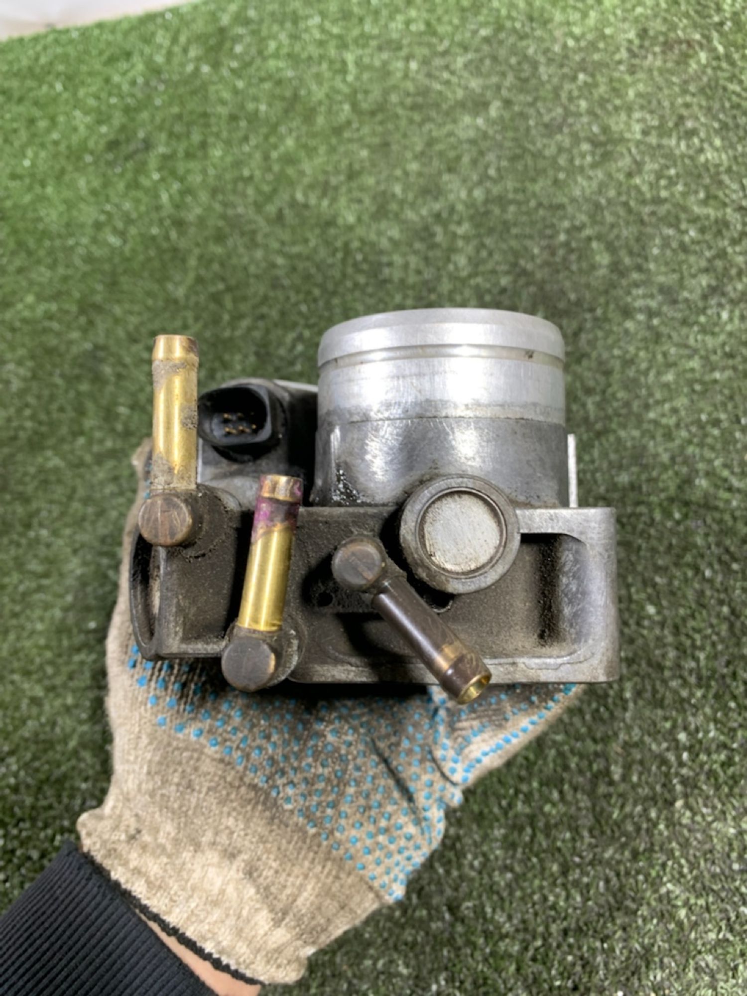 https://ycs.partsauto.market/partsauto-images/thmbs/userImages/7493bedda53ffbba18042670cc6fed05/part/c7af870b-7dc9-42bc-b7e5-2be5c95b1719_1738054955532.jpg