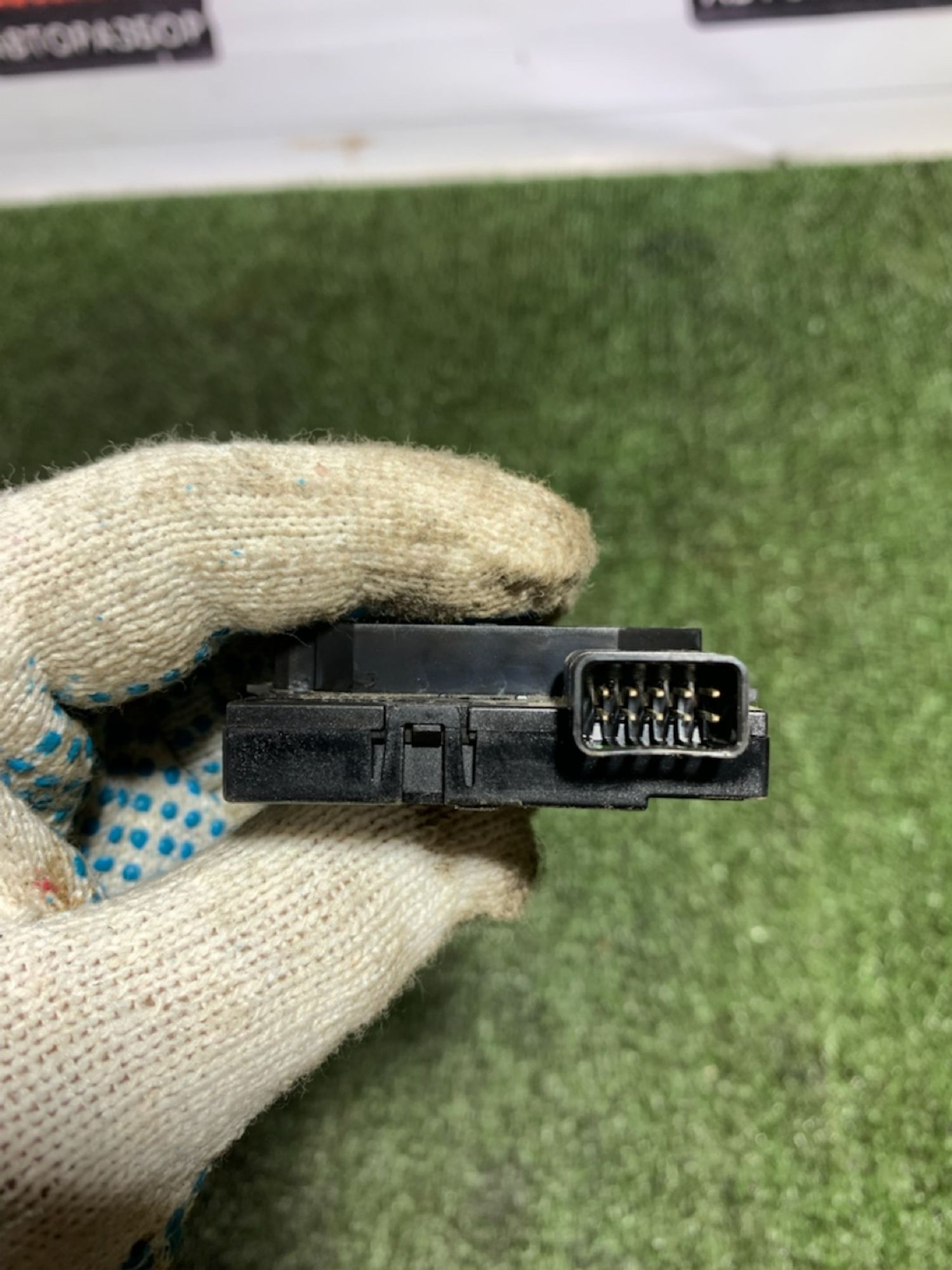 https://ycs.partsauto.market/partsauto-images/thmbs/userImages/7493bedda53ffbba18042670cc6fed05/part/c7be76b4-3517-4614-b496-e0512a6a2710_1738139676732.jpg