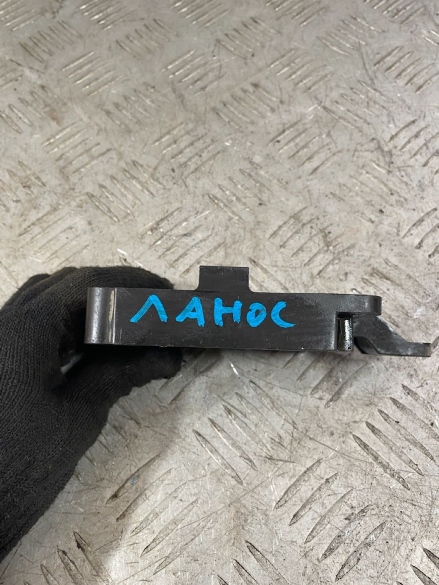 https://ycs.partsauto.market/partsauto-images/thmbs/userImages/7493bedda53ffbba18042670cc6fed05/part/c91b8d47-6f6a-47f2-bb4b-1d445b69a2e6_1721654888501.jpg