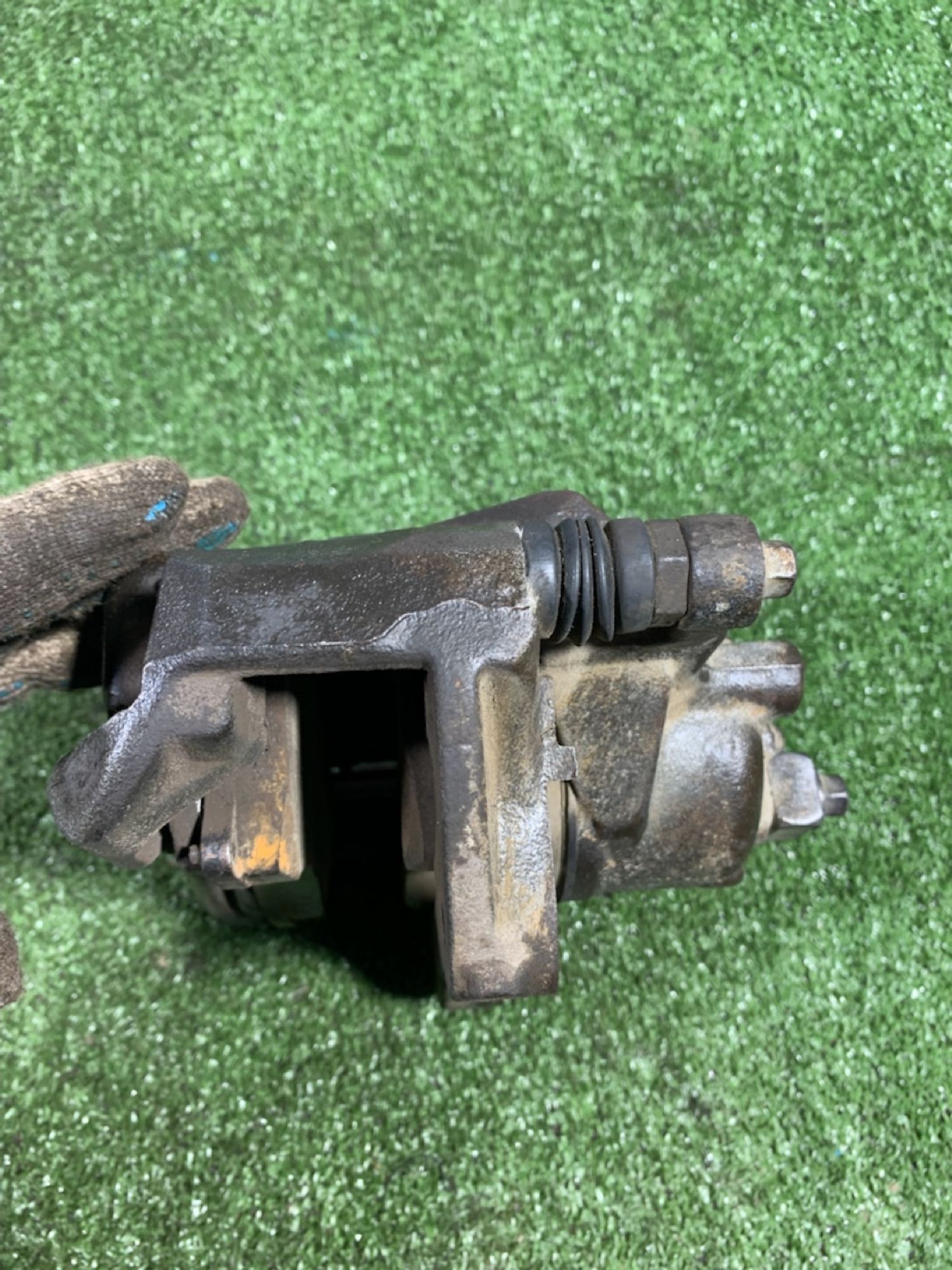 https://ycs.partsauto.market/partsauto-images/thmbs/userImages/7493bedda53ffbba18042670cc6fed05/part/c986c8c5-da00-4f88-9600-32dad54446b5_1732657227285.jpg