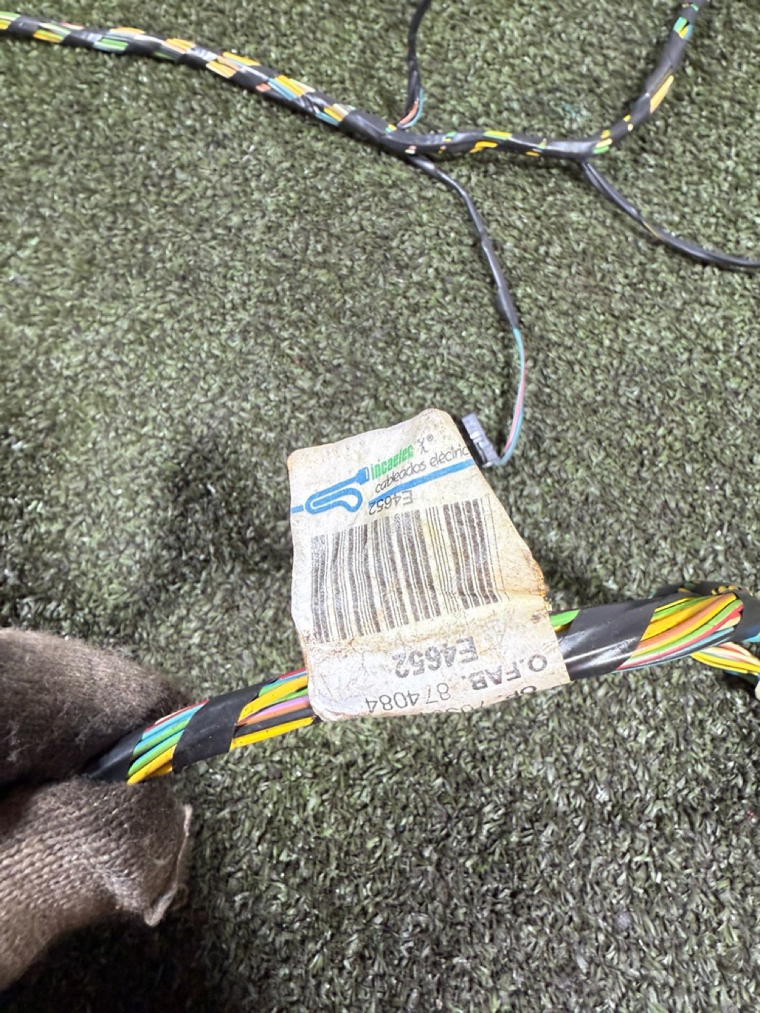 https://ycs.partsauto.market/partsauto-images/thmbs/userImages/7493bedda53ffbba18042670cc6fed05/part/c9f07d7e-dc1d-4c82-bd15-8d5c27275243_1737638211653.jpg