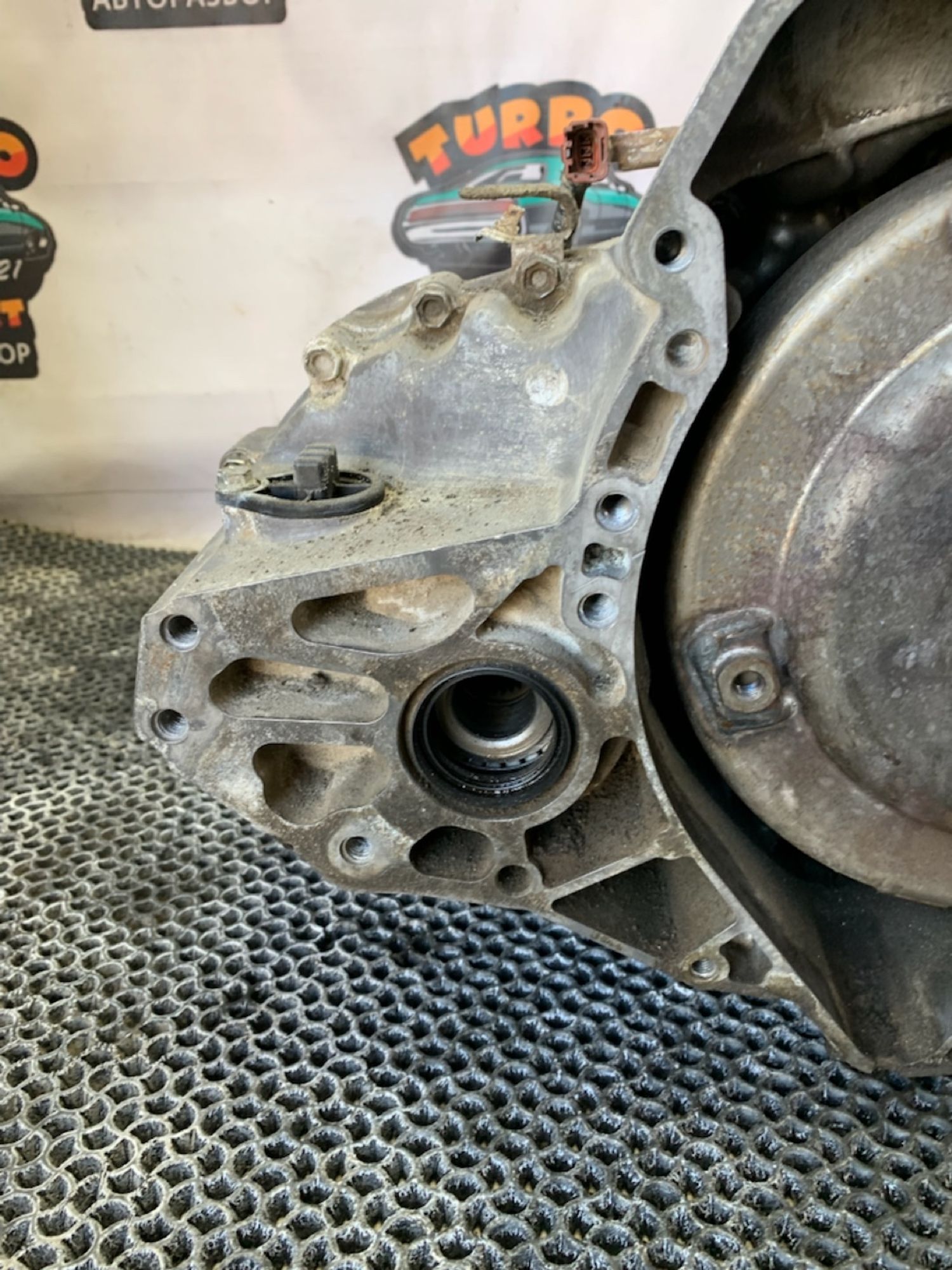 https://ycs.partsauto.market/partsauto-images/thmbs/userImages/7493bedda53ffbba18042670cc6fed05/part/caad8a41-4cf1-416d-87df-8dc7407351f2_1743766122099.jpg