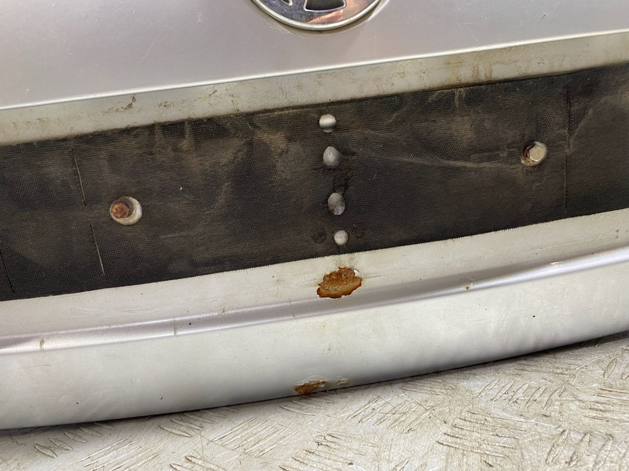 https://ycs.partsauto.market/partsauto-images/thmbs/userImages/7493bedda53ffbba18042670cc6fed05/part/cb8b16fd-7d23-4db8-93be-56739ee79c1b_1727715819681.jpg