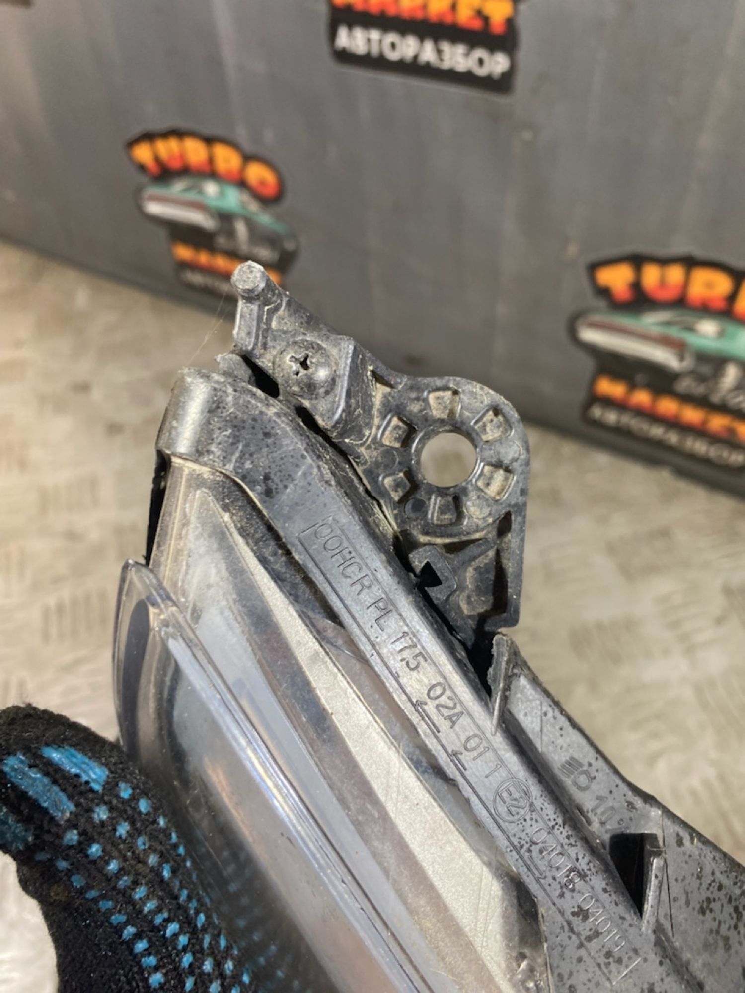 https://ycs.partsauto.market/partsauto-images/thmbs/userImages/7493bedda53ffbba18042670cc6fed05/part/cbe005d4-1300-469d-9cca-ef97feecacc9_1721830024608.jpg