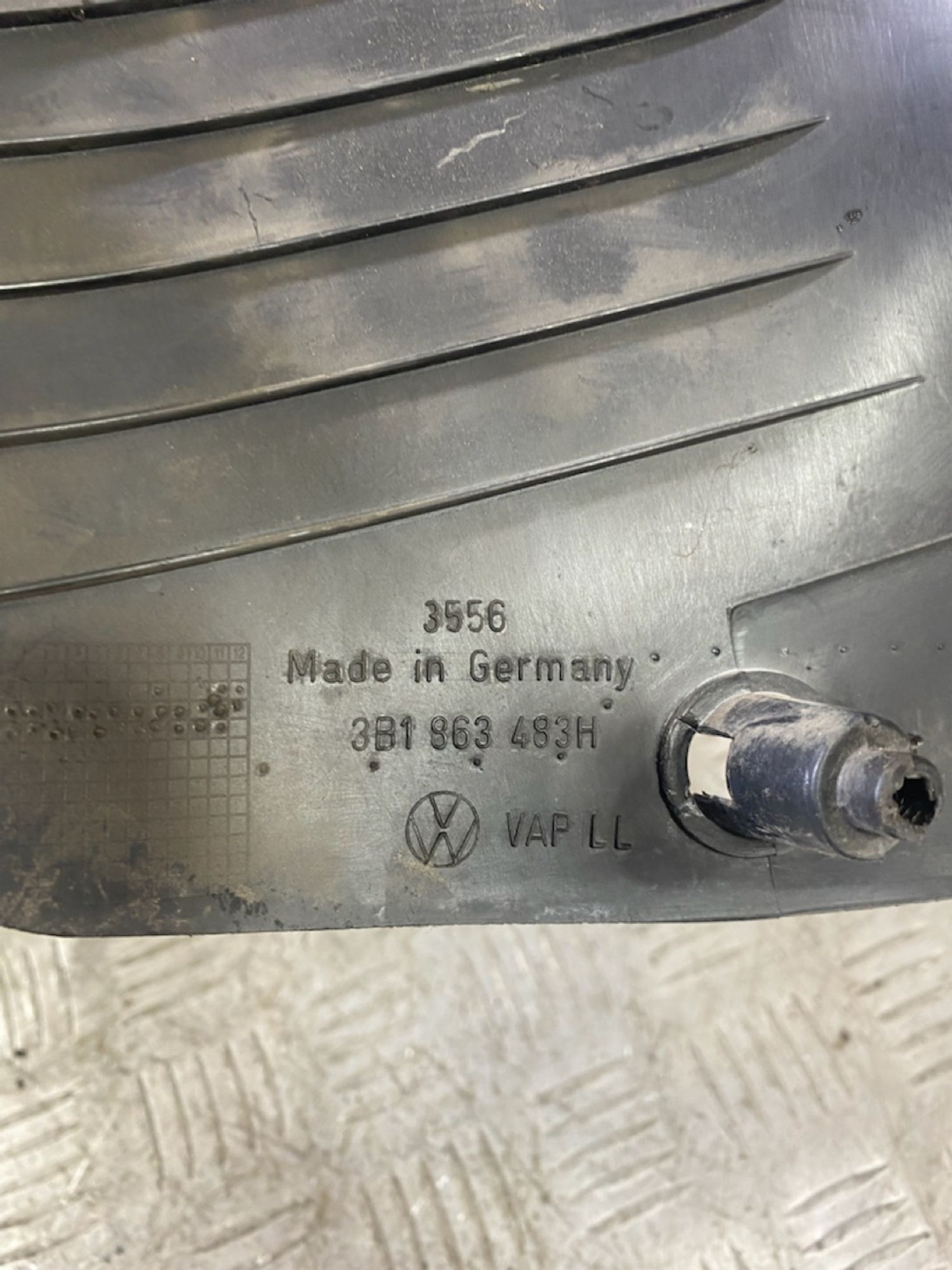 https://ycs.partsauto.market/partsauto-images/thmbs/userImages/7493bedda53ffbba18042670cc6fed05/part/cc00dace-18e9-4c9a-8774-1fa4b68d6409_1721466312712.jpg