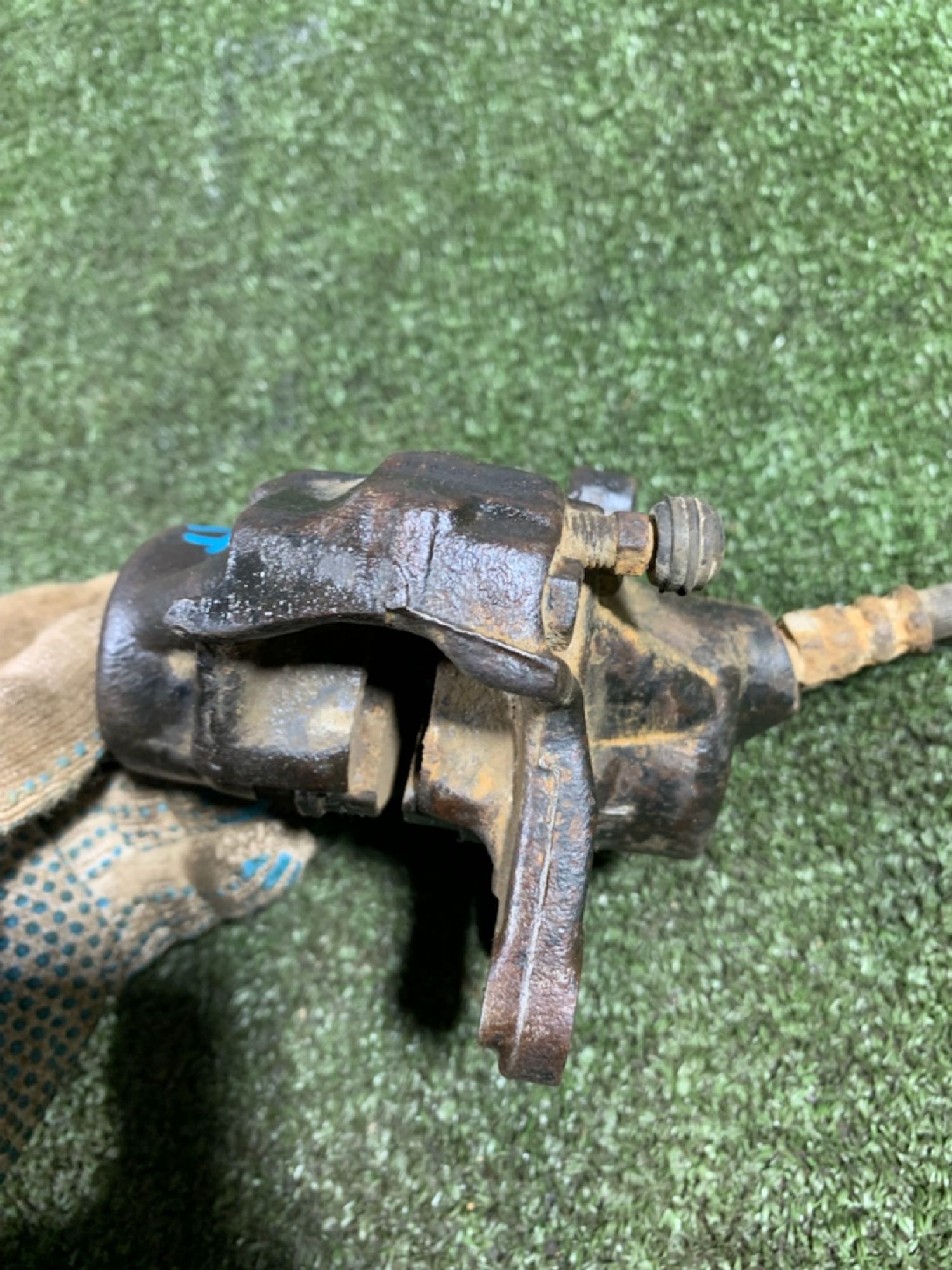 https://ycs.partsauto.market/partsauto-images/thmbs/userImages/7493bedda53ffbba18042670cc6fed05/part/ce43b313-c367-4be4-8cee-1a47df5bd9ea_1736507885241.jpg