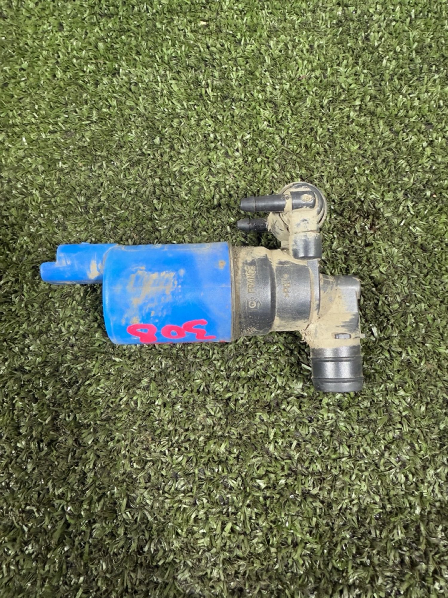 https://ycs.partsauto.market/partsauto-images/thmbs/userImages/7493bedda53ffbba18042670cc6fed05/part/d0b5736a-6648-4e32-99e0-9b388f33299b_1738836291868.jpg