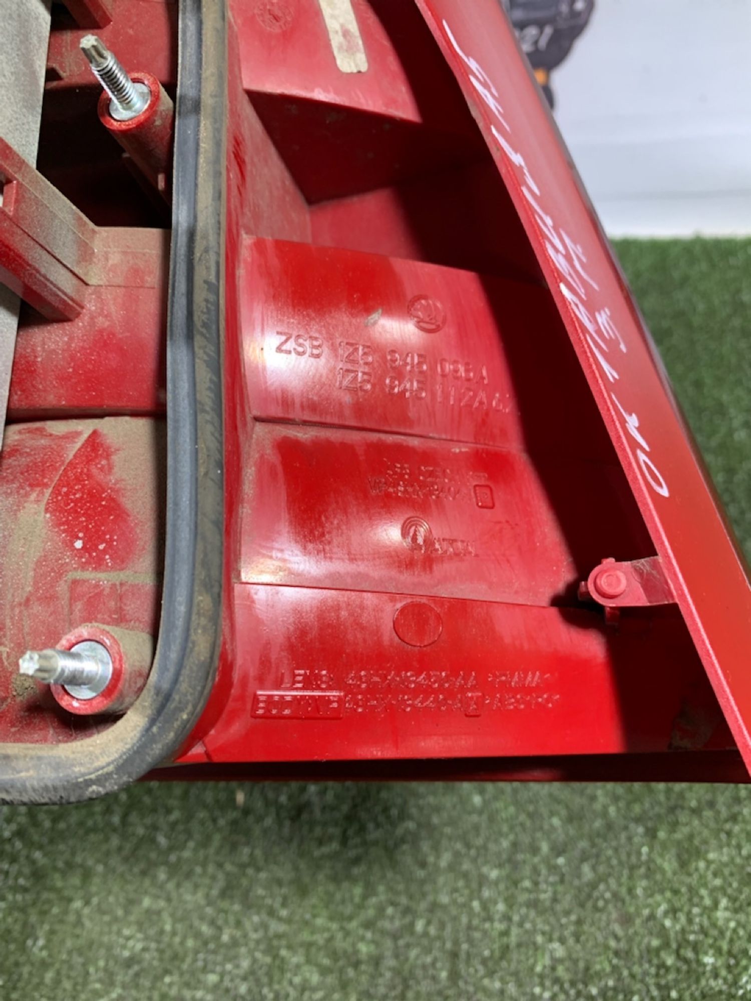 https://ycs.partsauto.market/partsauto-images/thmbs/userImages/7493bedda53ffbba18042670cc6fed05/part/d11f2ed8-5871-4742-abf5-81c7fdb6484c_1737975338956.jpg