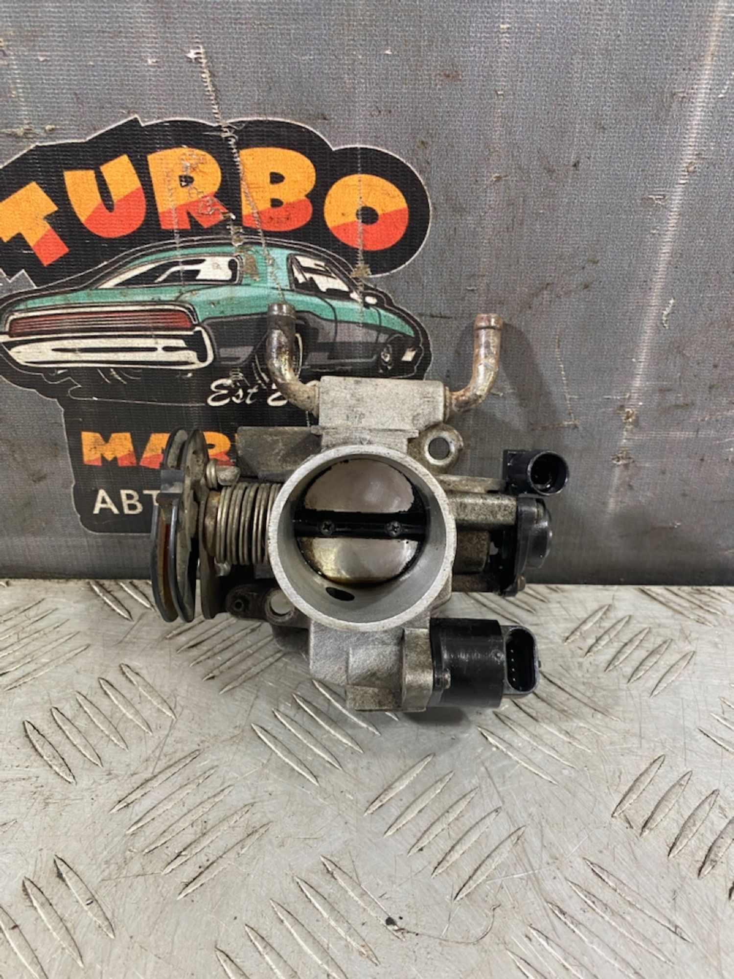 https://ycs.partsauto.market/partsauto-images/thmbs/userImages/7493bedda53ffbba18042670cc6fed05/part/d39a728c-310c-4eae-8dd0-6da2c3b09291_1721656567255.jpg