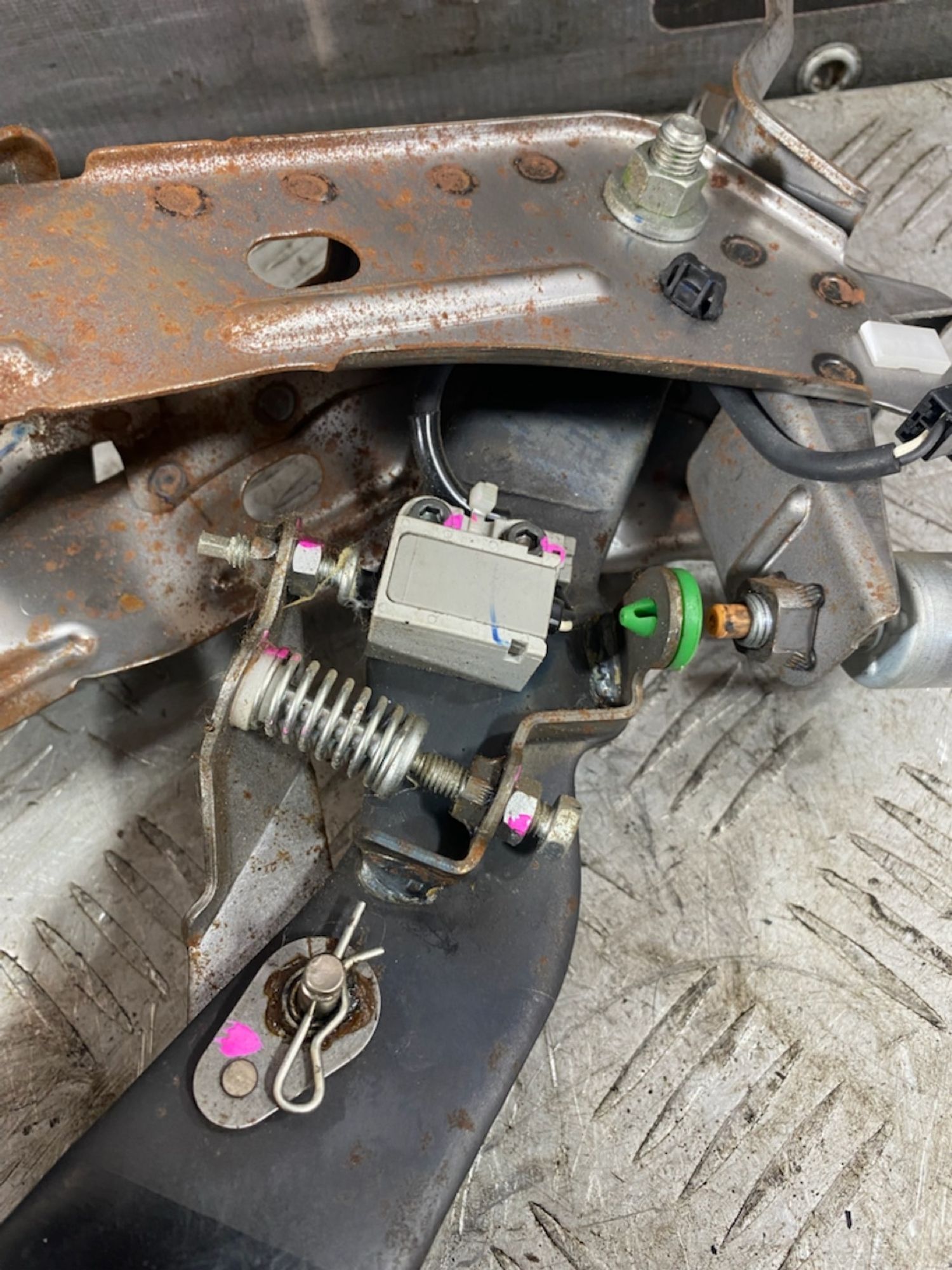 https://ycs.partsauto.market/partsauto-images/thmbs/userImages/7493bedda53ffbba18042670cc6fed05/part/d5234806-4510-4843-ad2f-b506272112b0_1722263883392.jpg