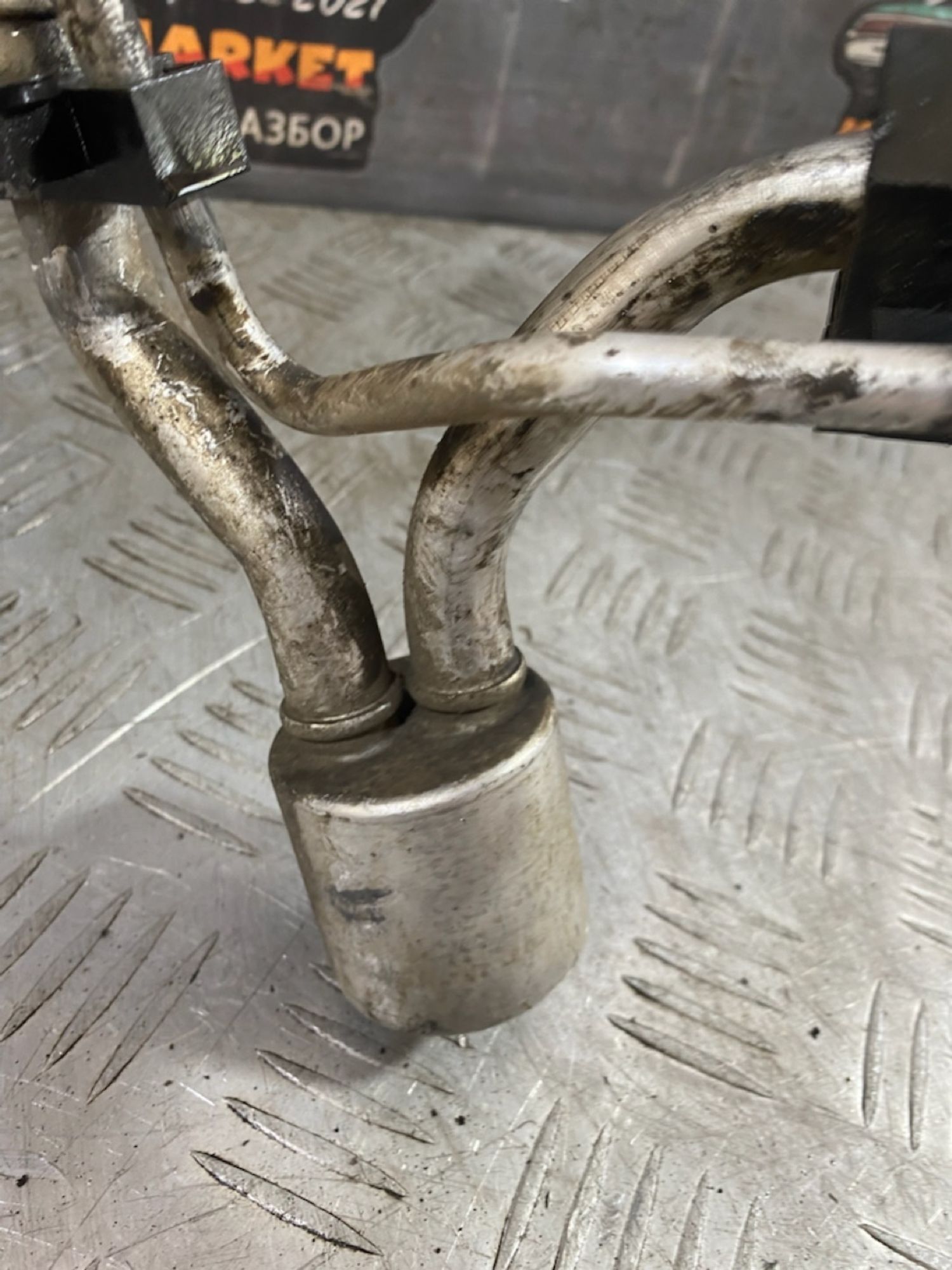https://ycs.partsauto.market/partsauto-images/thmbs/userImages/7493bedda53ffbba18042670cc6fed05/part/d5a40bea-399b-48cd-a49b-c3f4731fad13_1721826228198.jpg